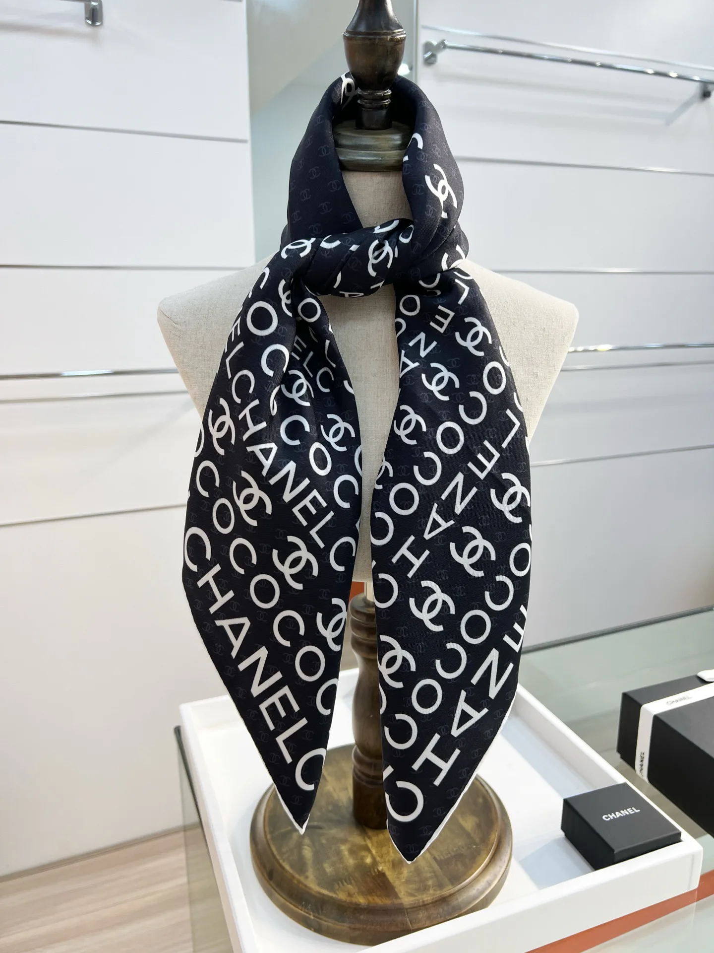 Платки Chanel 11613494