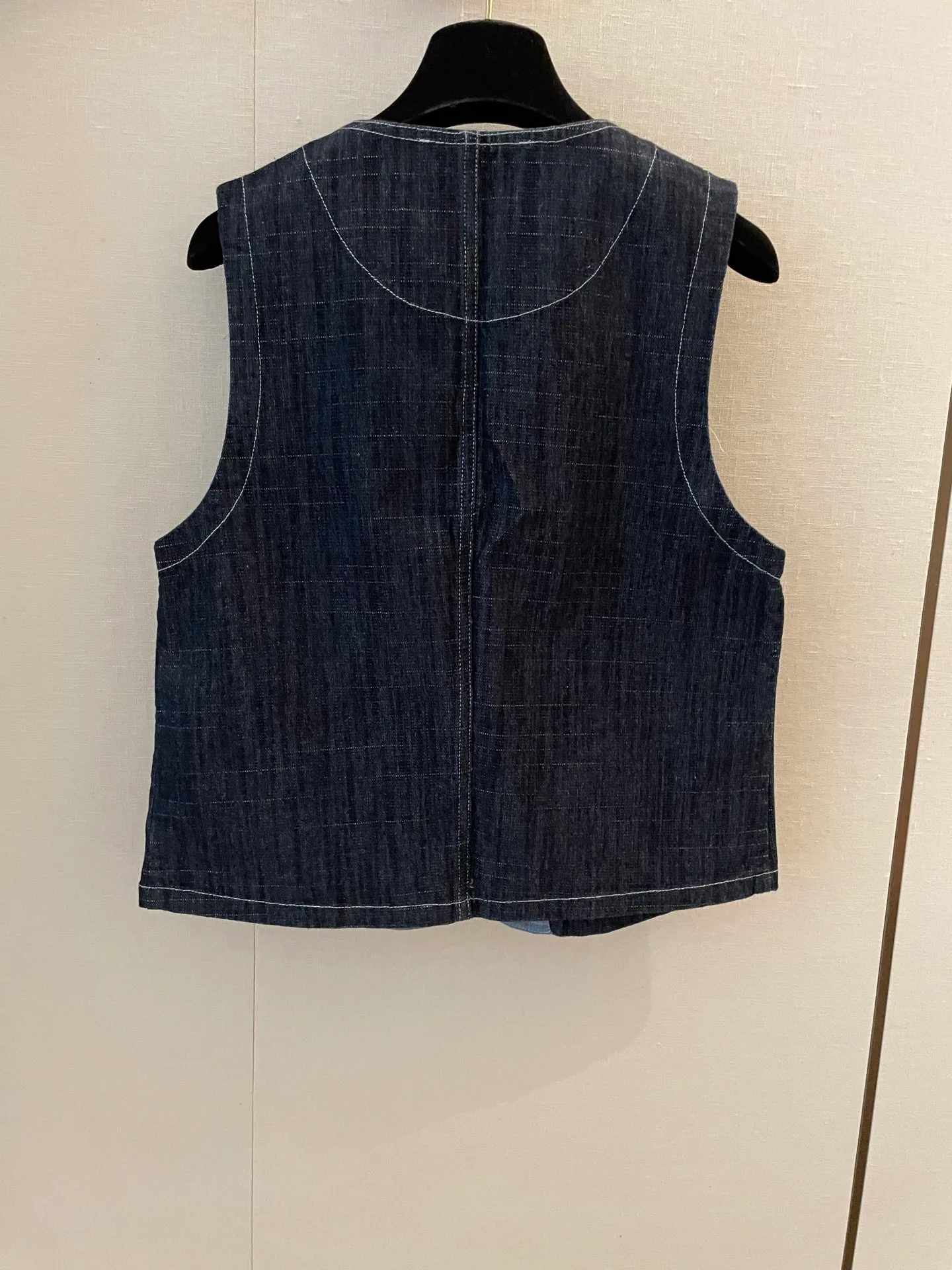 Жилеты Женские Chanel 14880