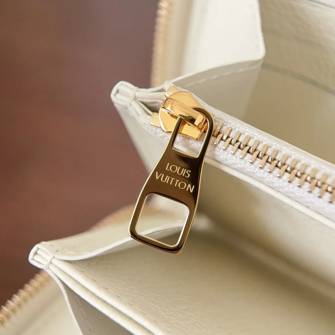 Классические Сумки Женские Louis Vuitton 11978381