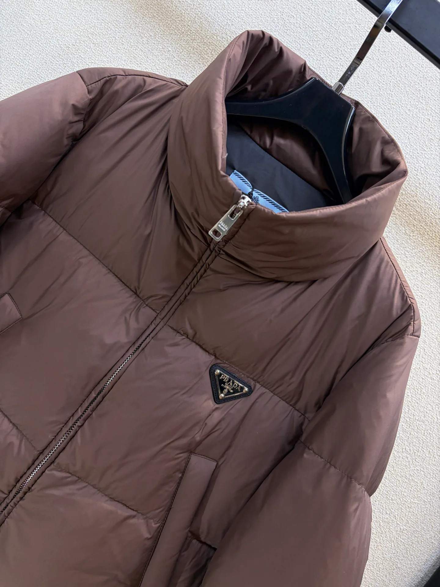 Куртки И Пуховики Женские Prada 18605698