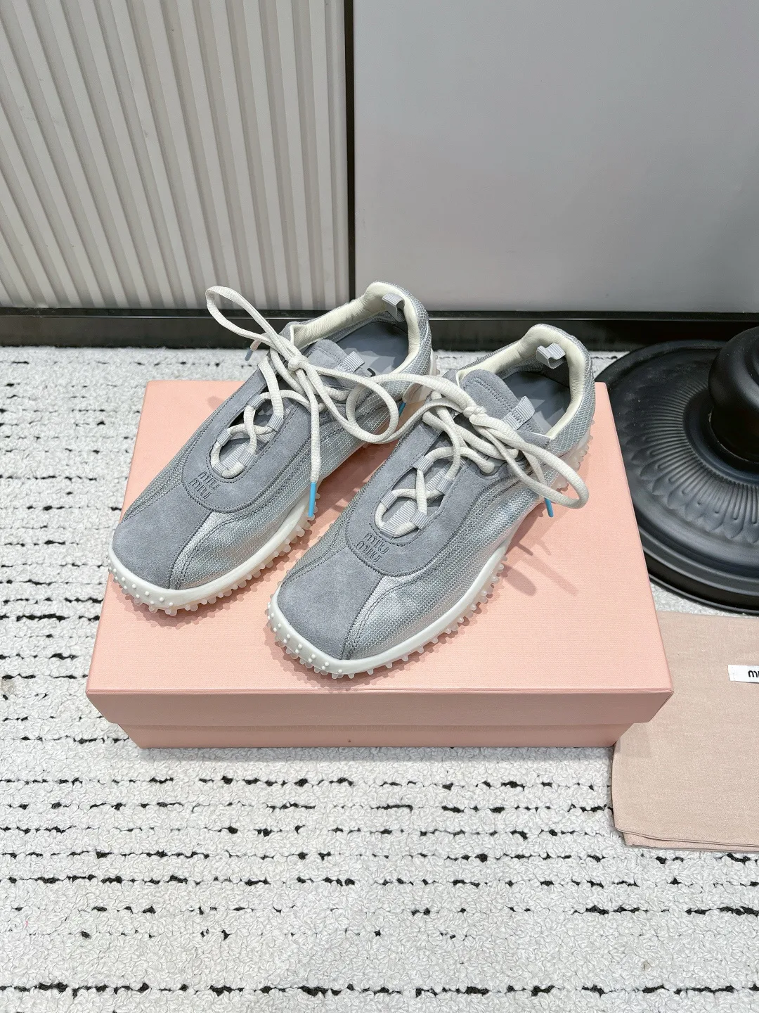 Кроссовки Женские Miu Miu 17578020