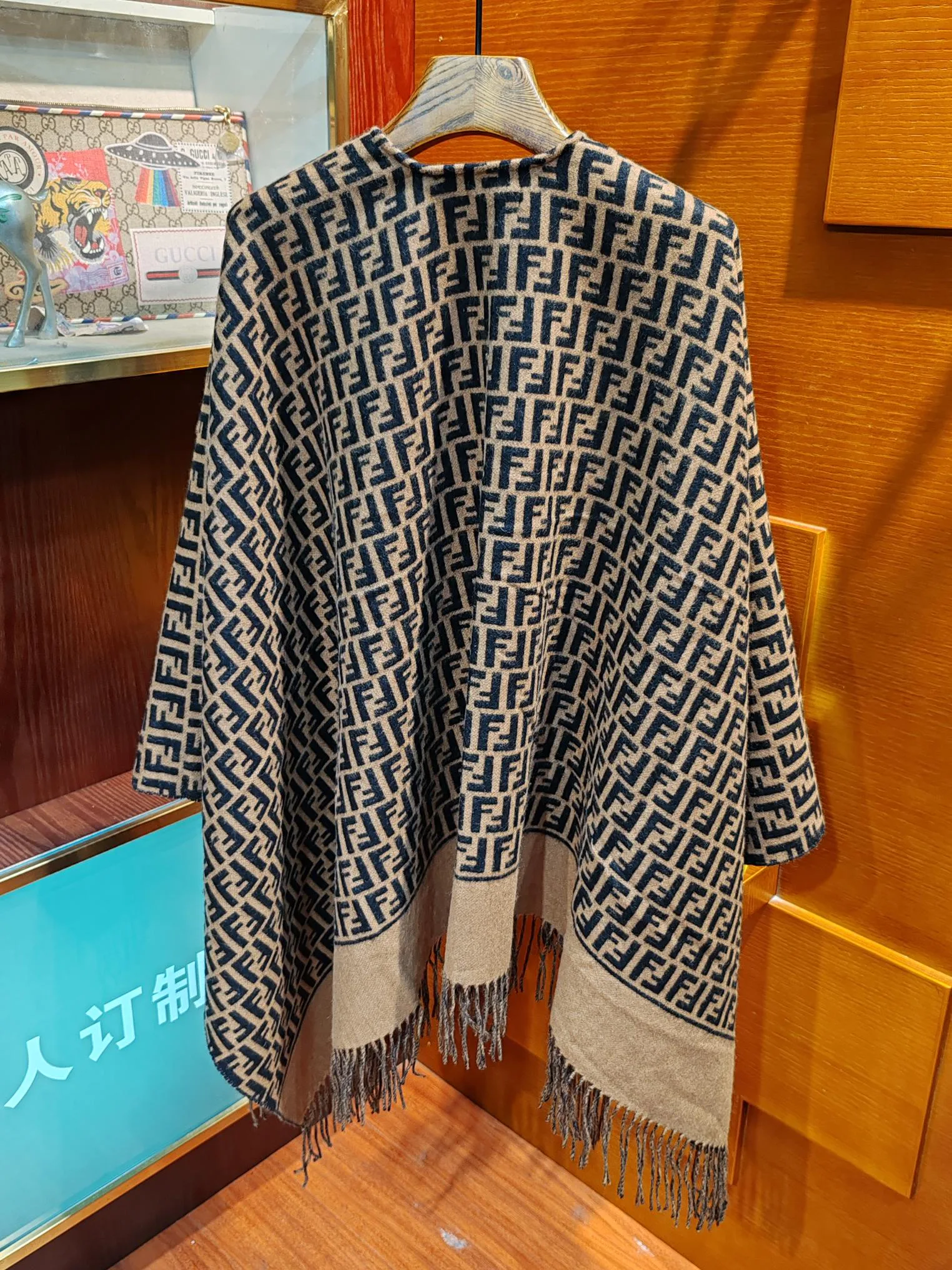 Шарфы Fendi 966102