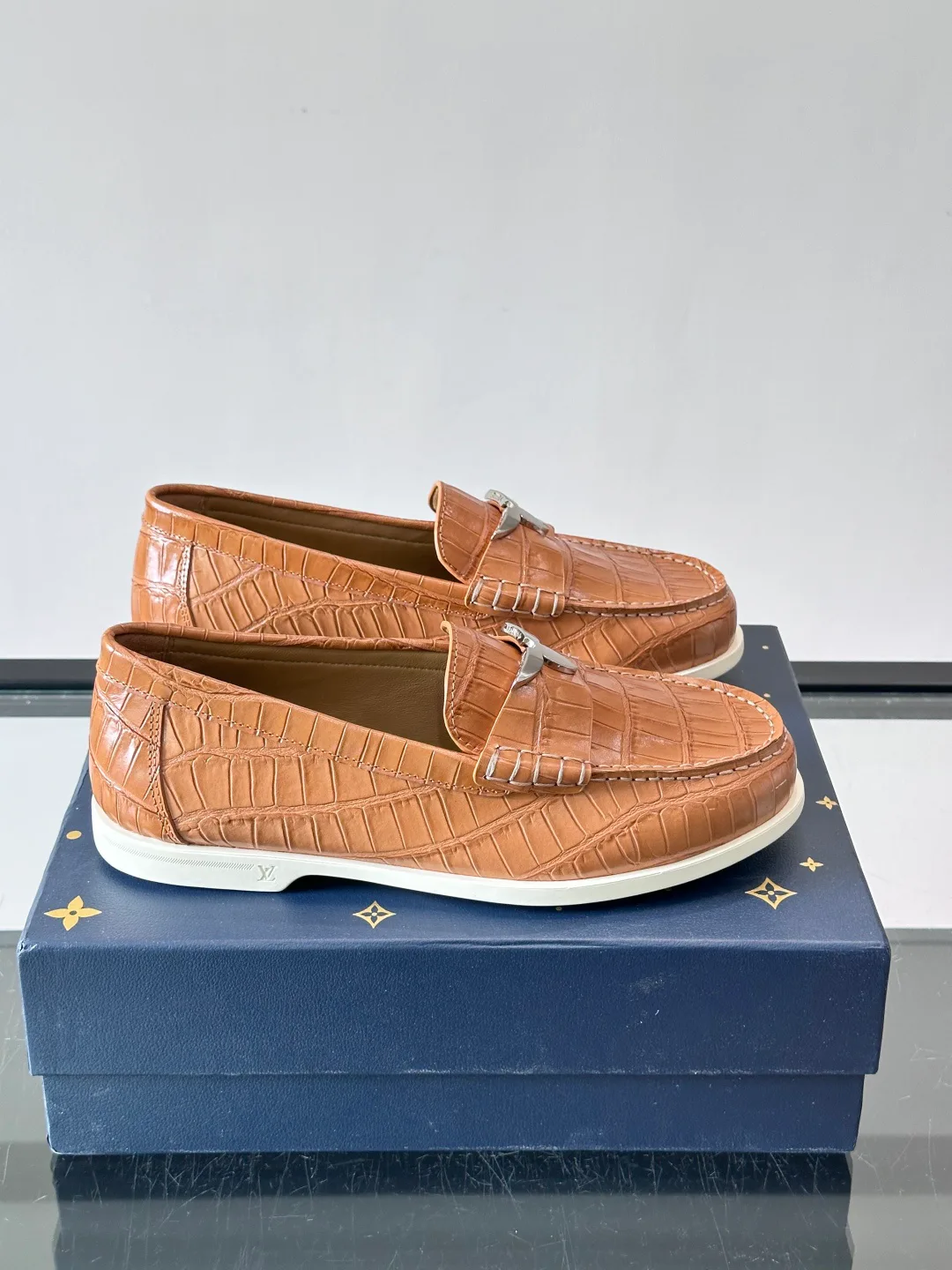 Лоферы И Туфли Мужские Louis Vuitton 18118560