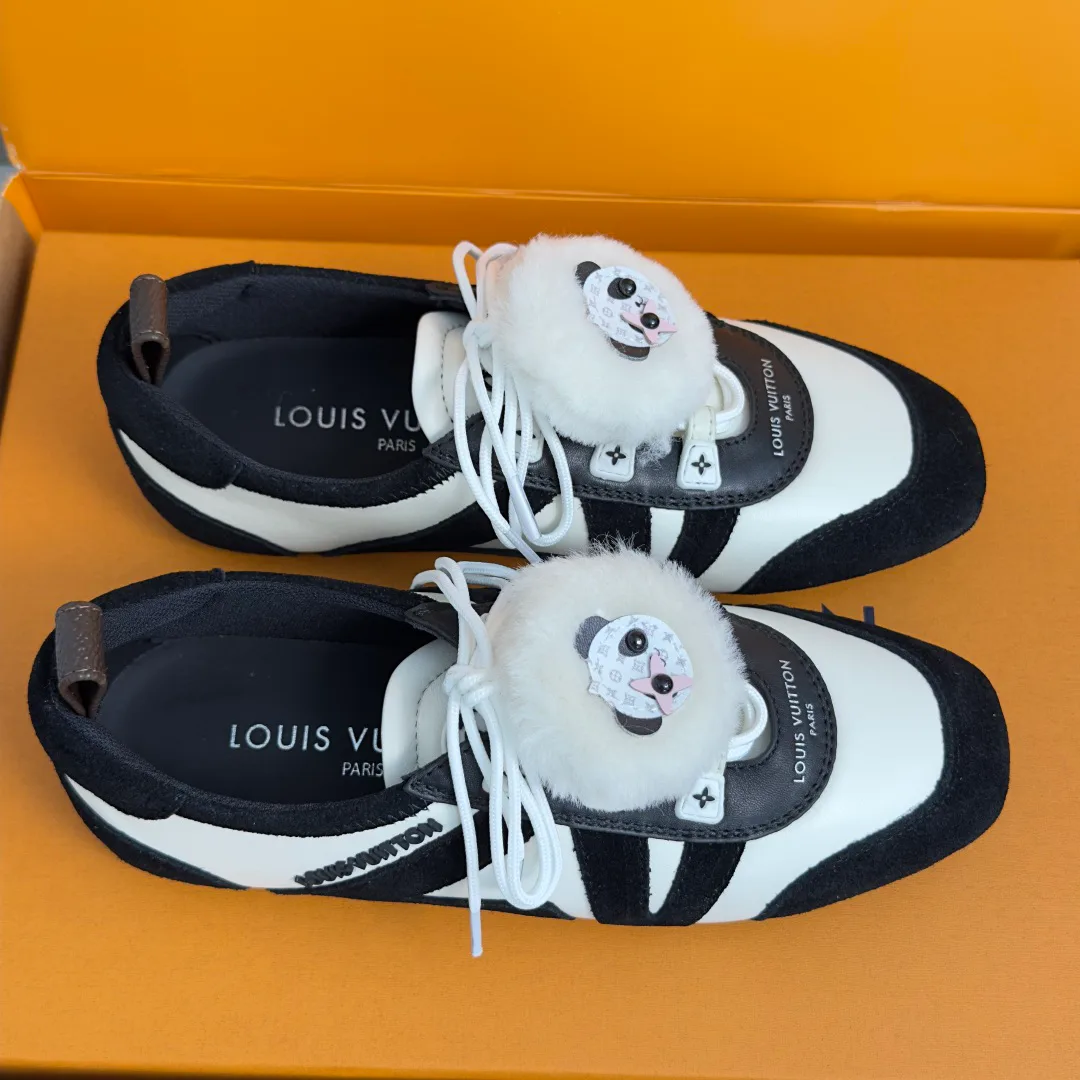 Кроссовки Женские Louis Vuitton 17415512