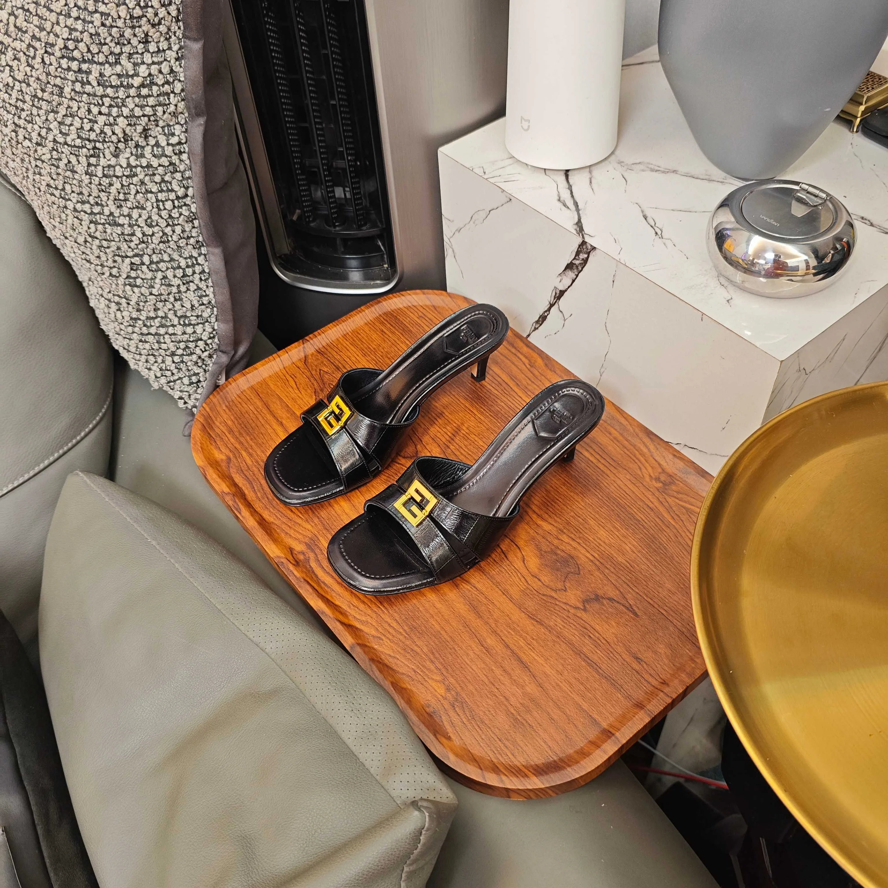 Босоножки Женские Fendi 3921536