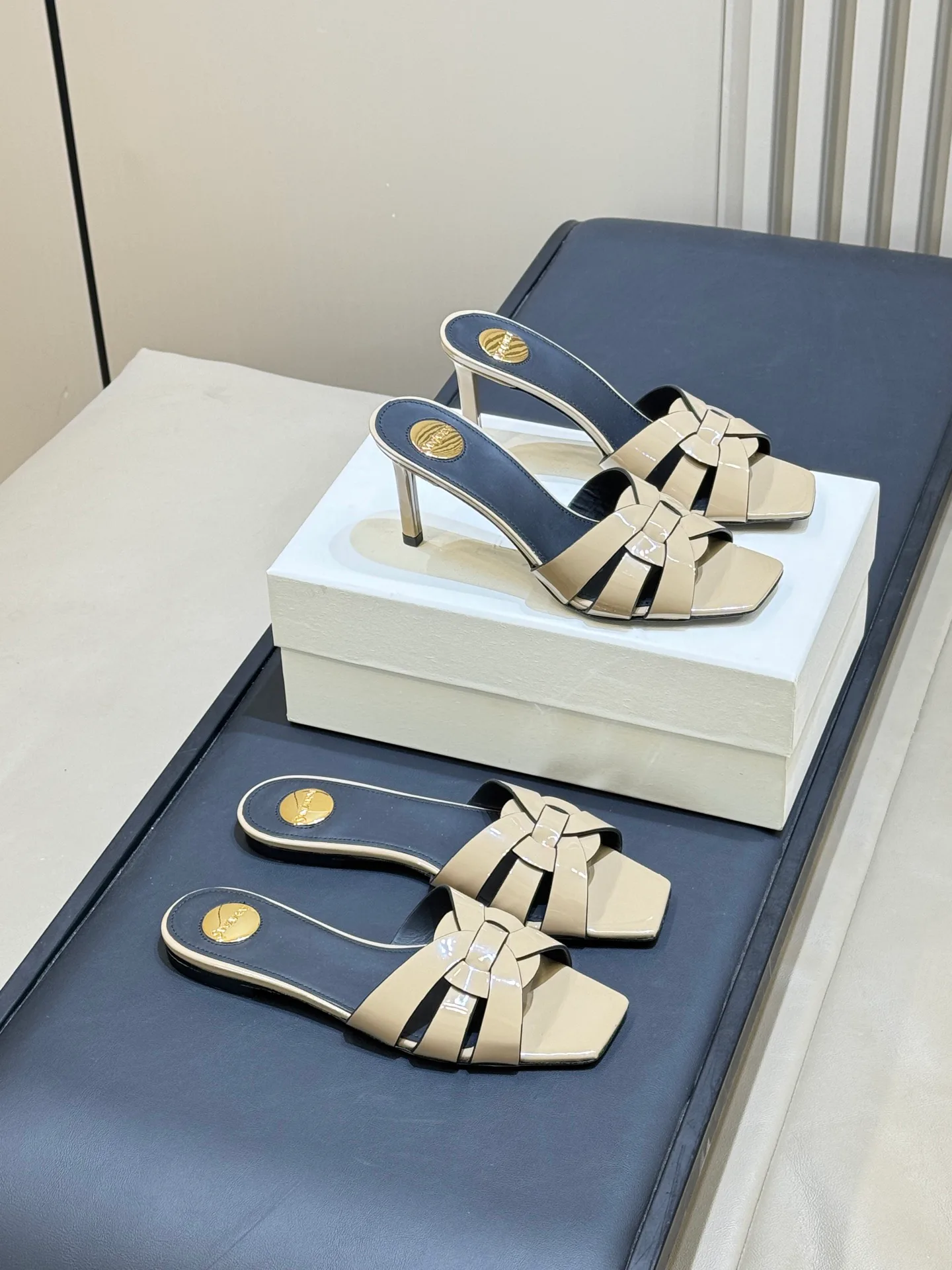 Сандалии Женские Saint Laurent 11180064