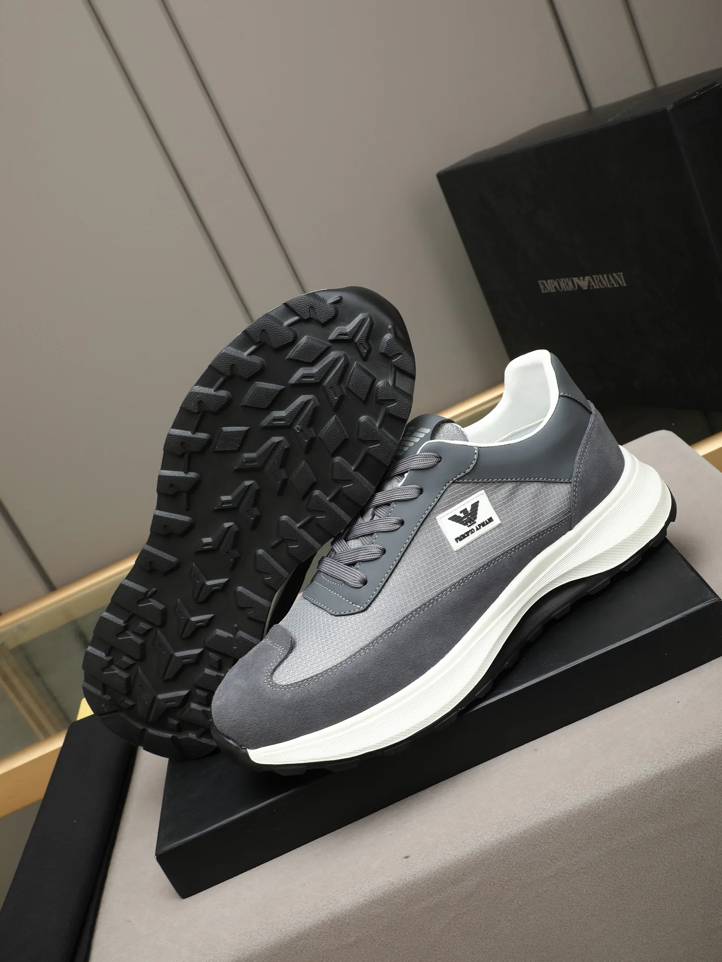Кроссовки Мужские Armani 17429927