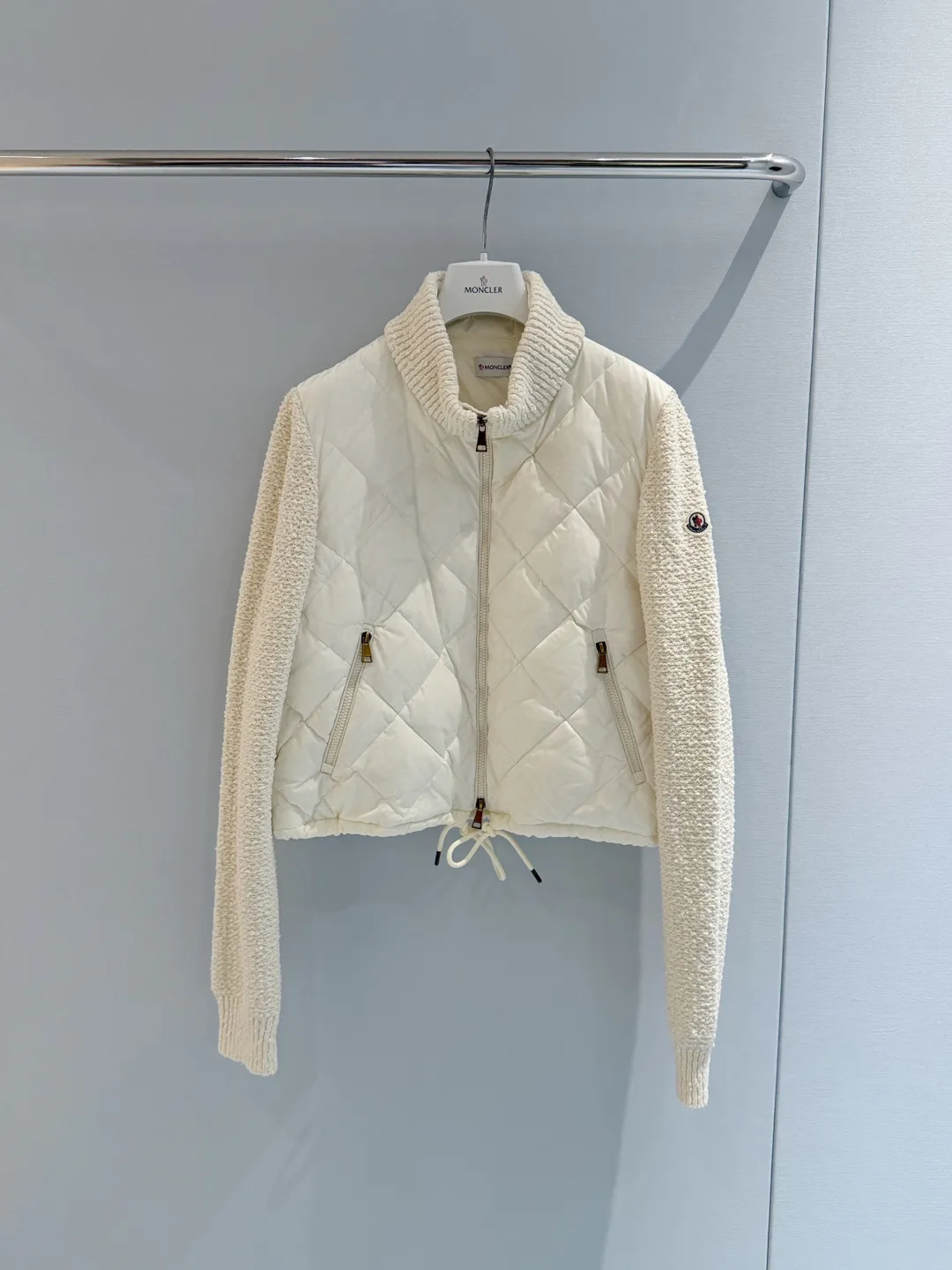 Куртки И Пуховики Женские Moncler 18440090