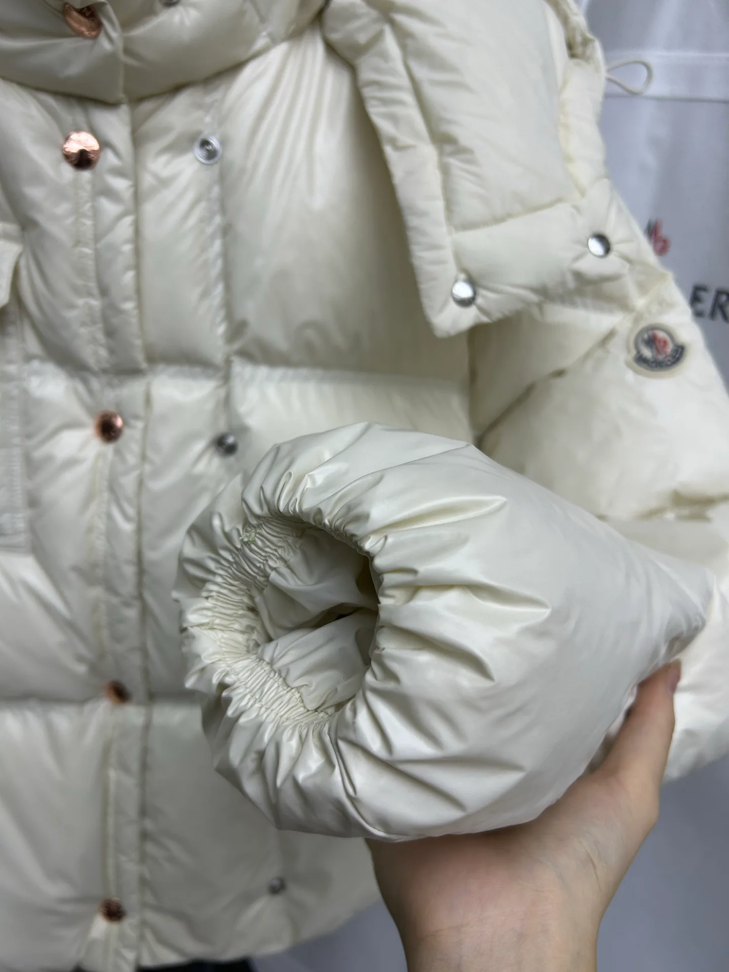 Куртки И Пуховики Женские Moncler 18875966