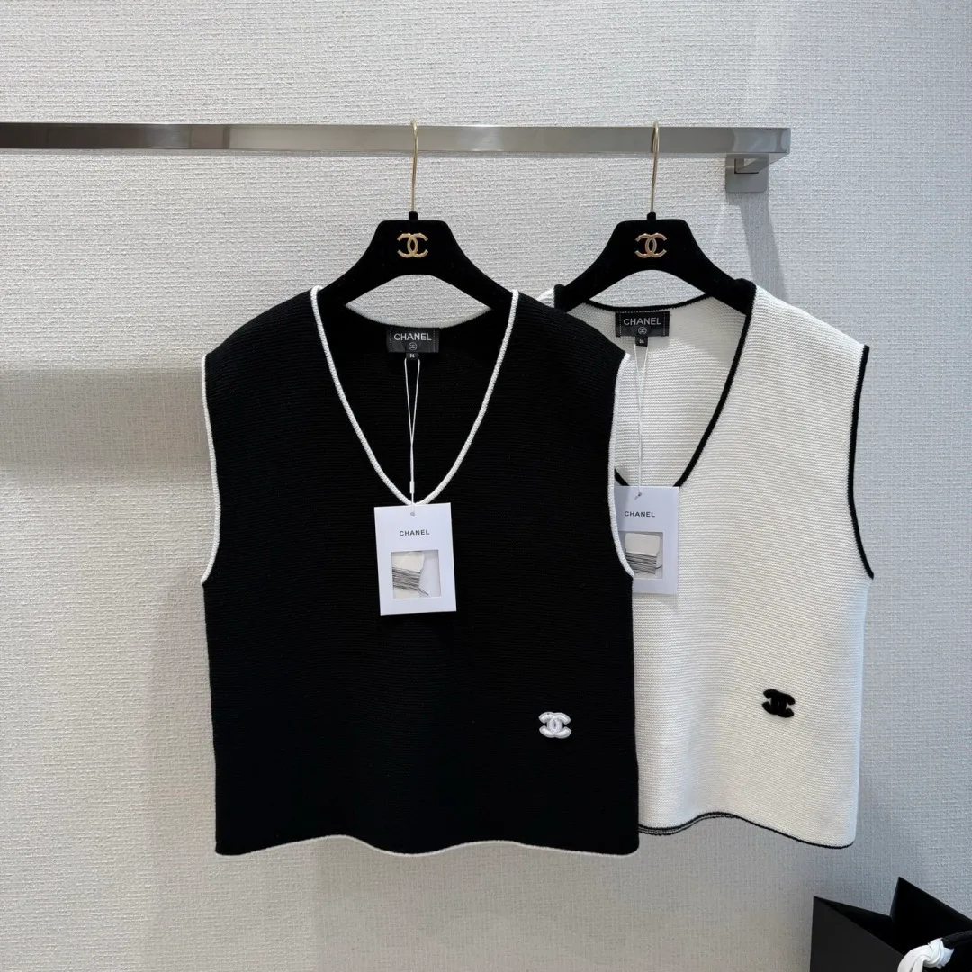 Жилеты Женские Chanel 11540446