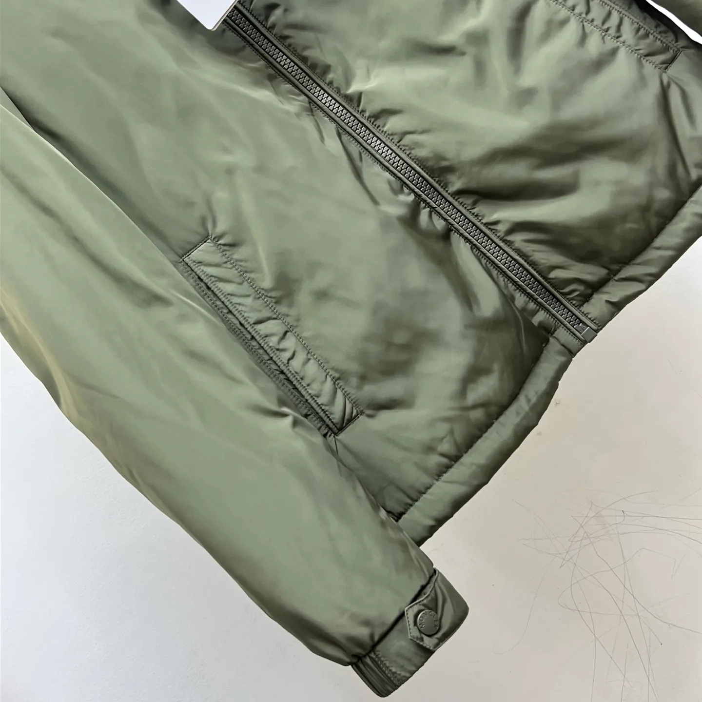 Куртки И Пуховики Женские Moncler 17340733