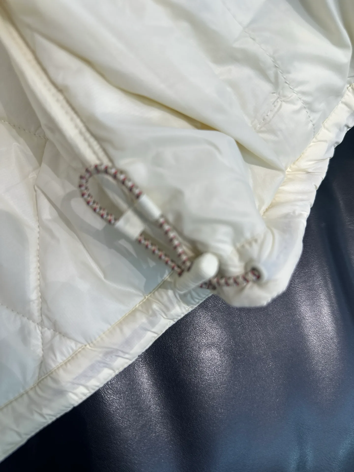 Куртки И Пуховики Женские Burberry 18334028