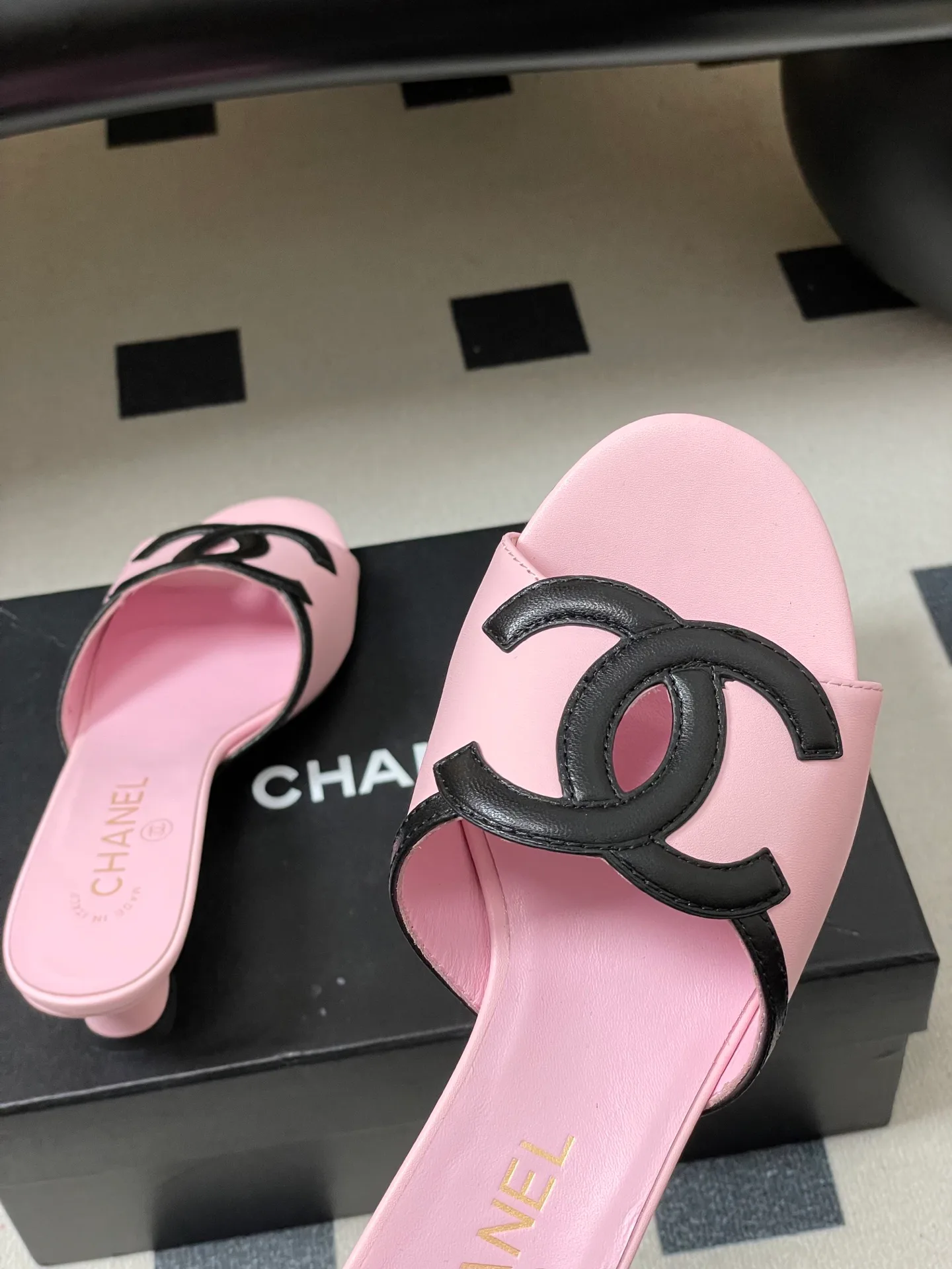 Босоножки Женские Chanel 11627624