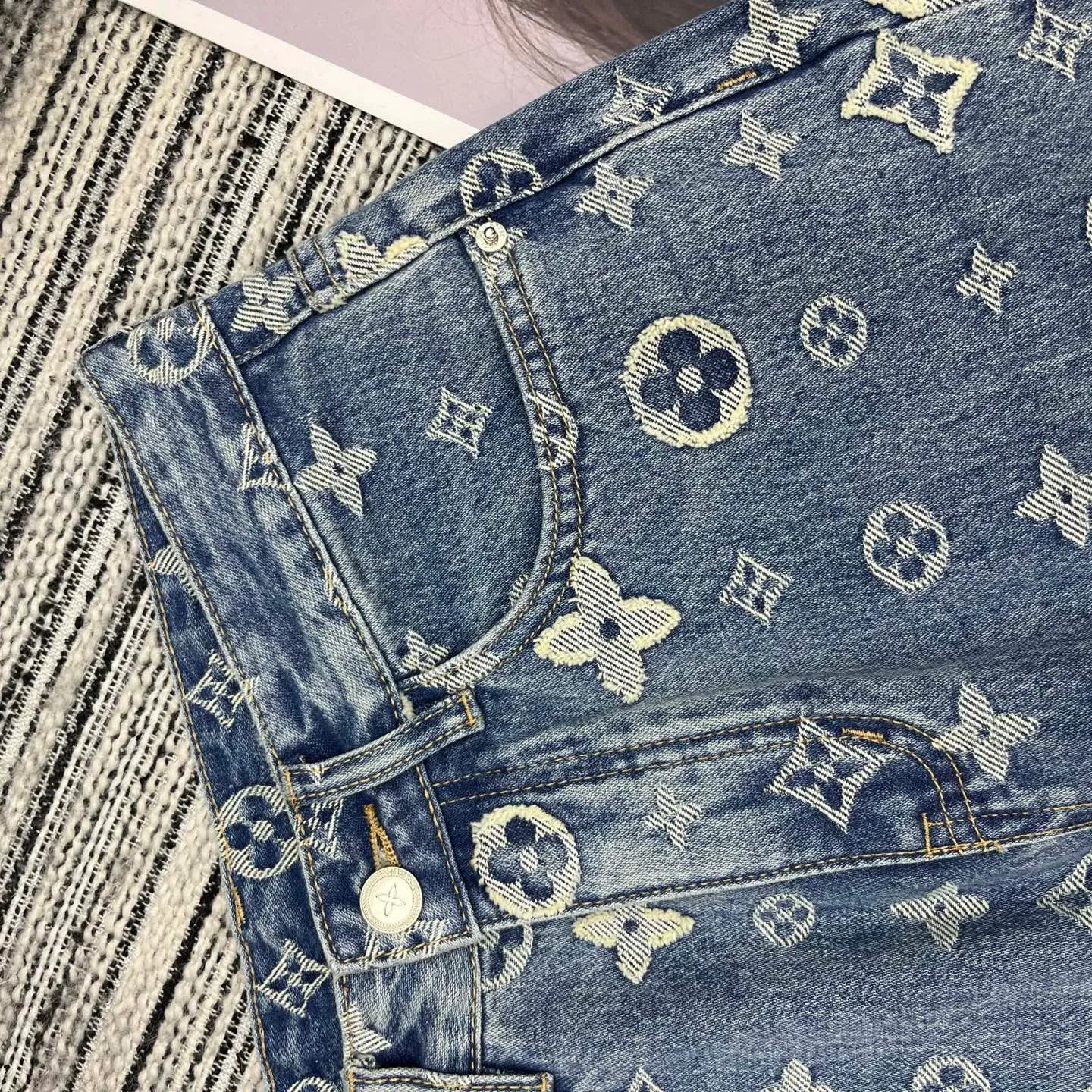 Джинсы Женские Louis Vuitton 1941845