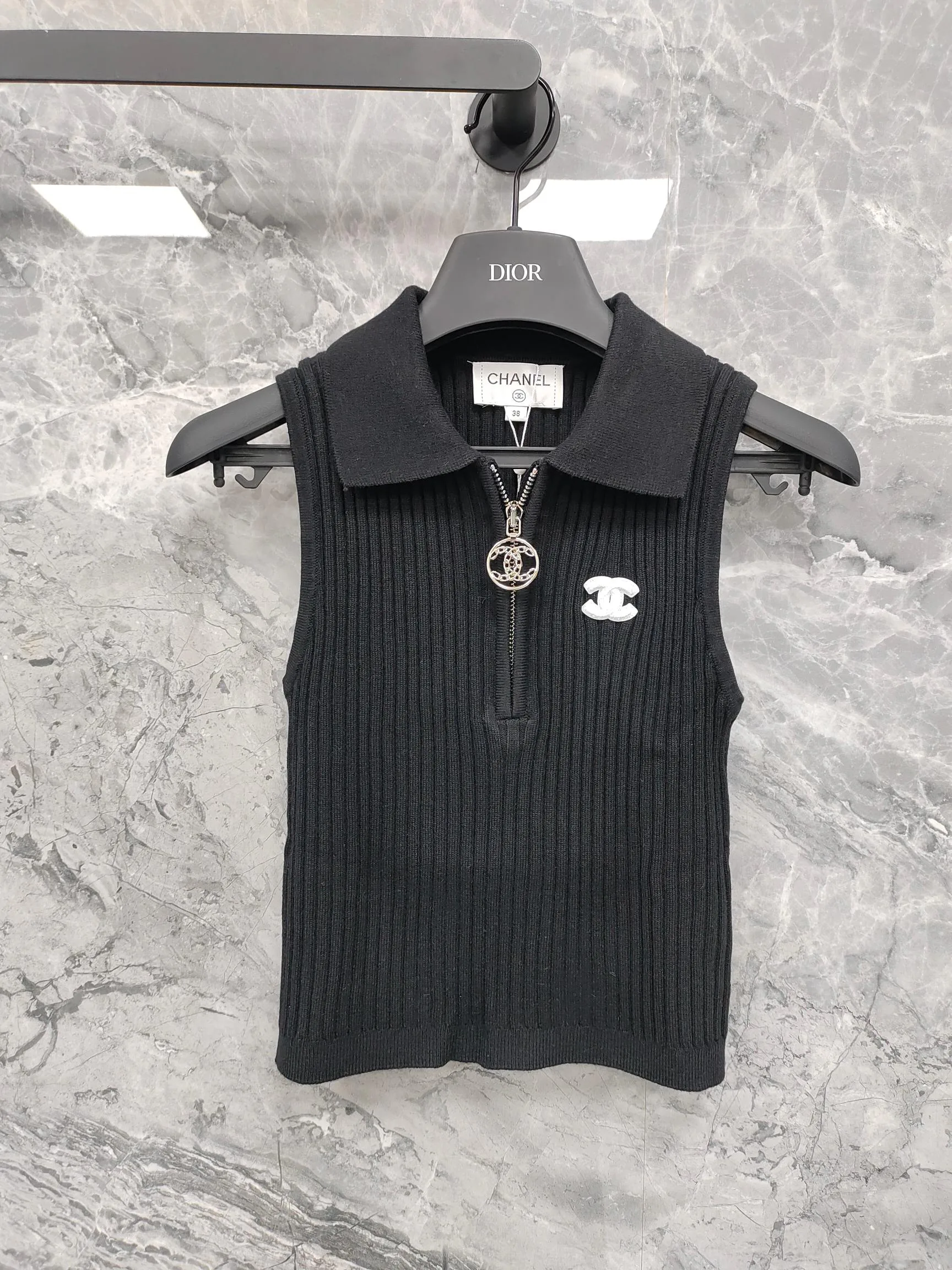 Жилеты Женские Chanel 13314354