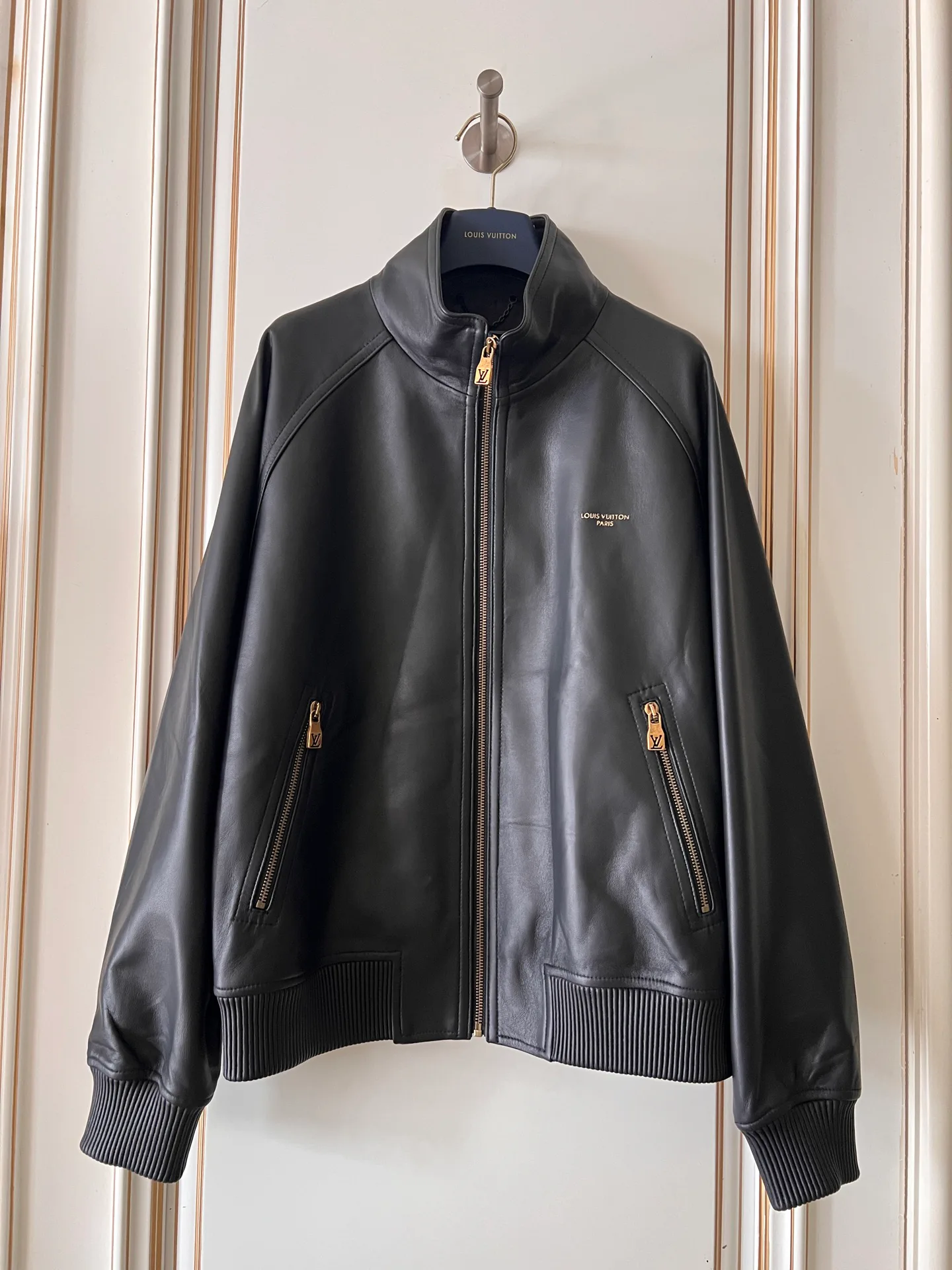 Кожаные Куртки И Дублёнки Женские Louis Vuitton 18408996