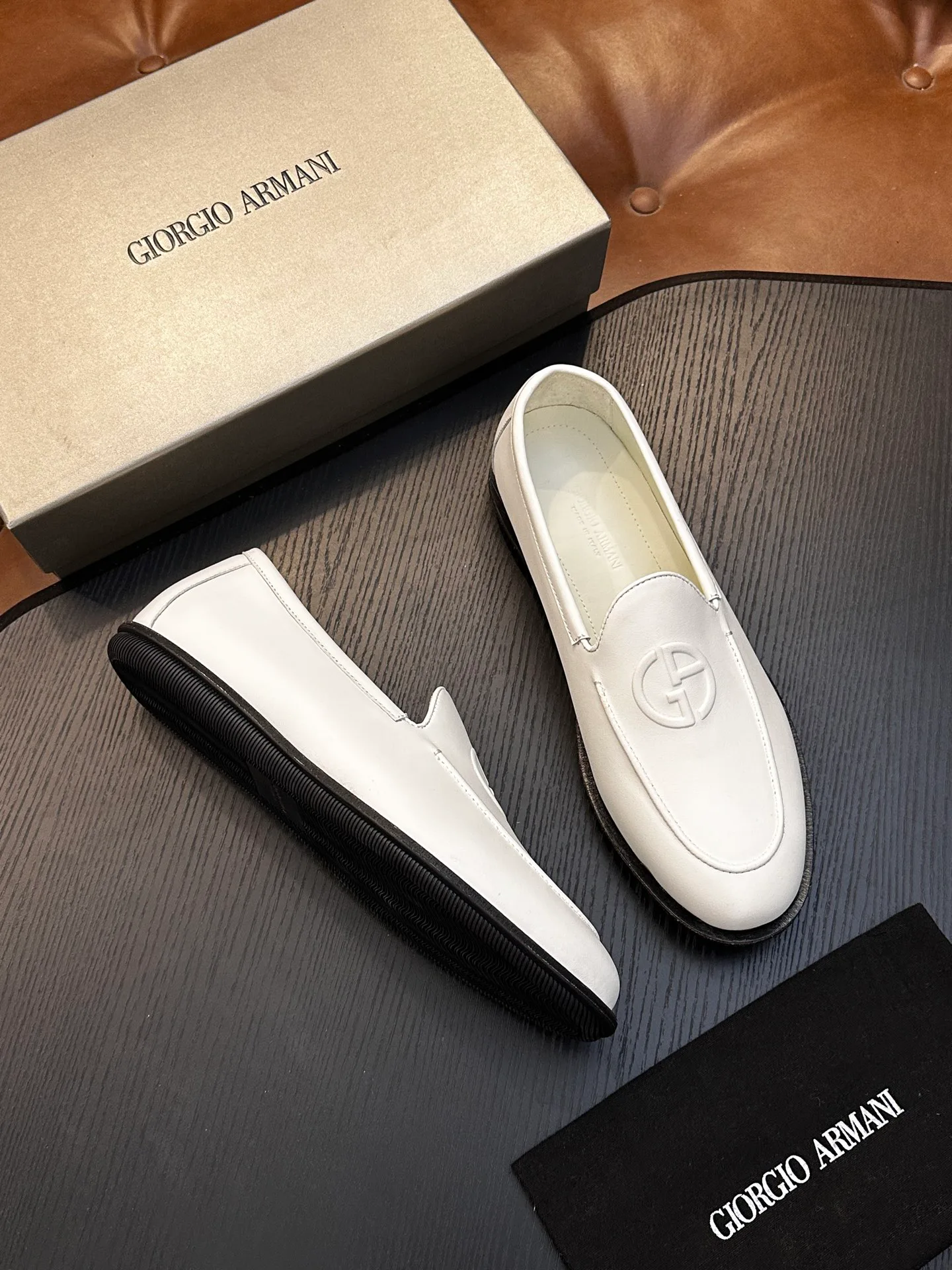 Кроссовки Мужские Armani 18749415