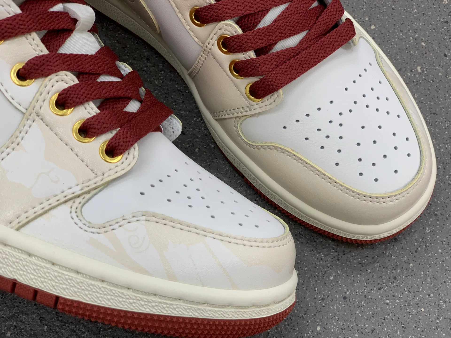 Кроссовки Женские Air Jordan 839921