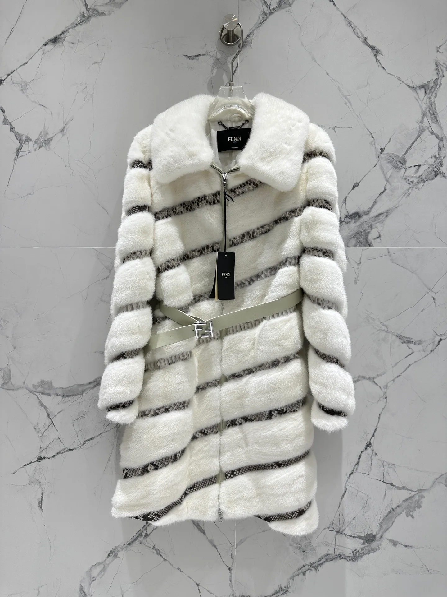 Шубы Женские Fendi 855741