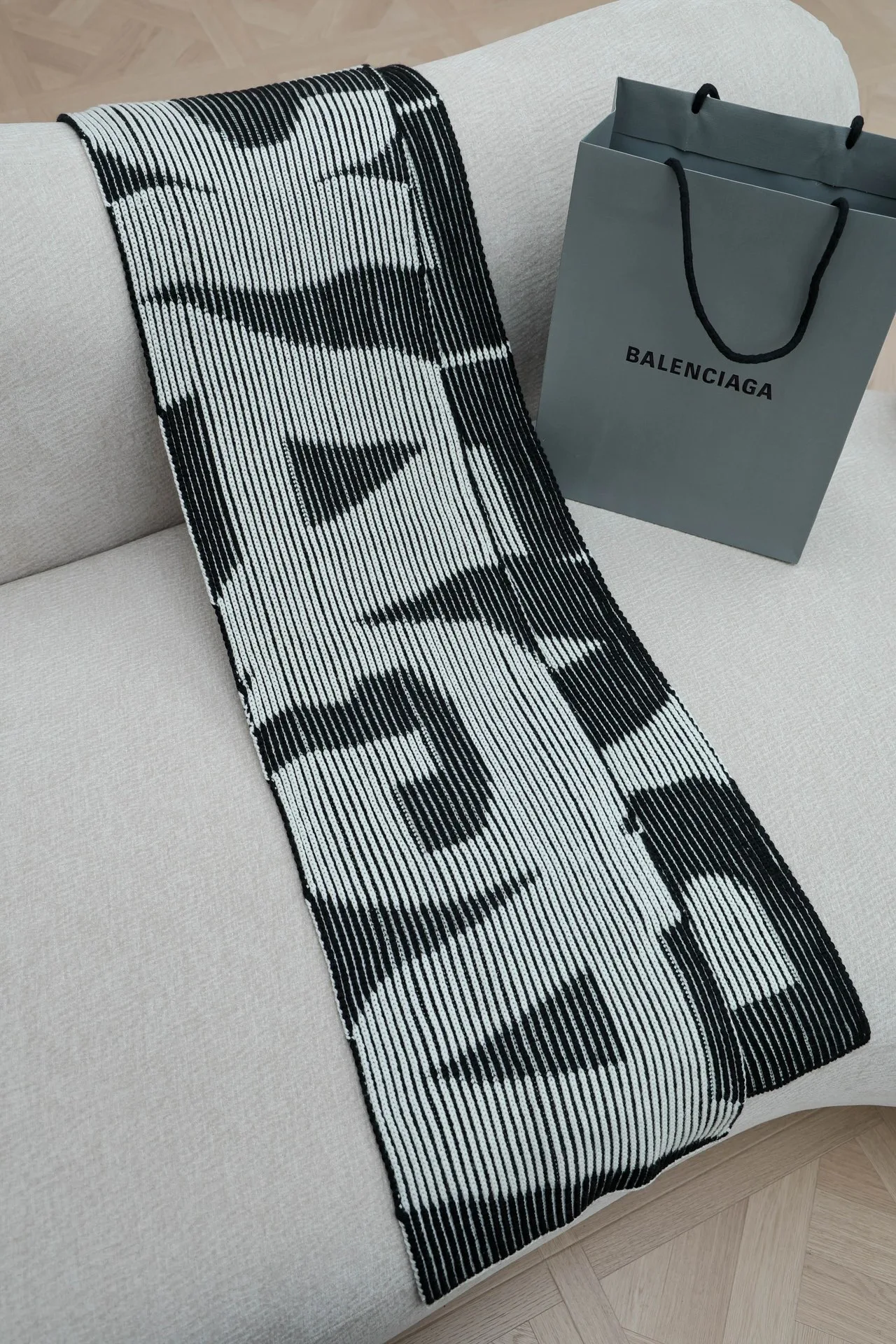Шарфы Balenciaga 5049656