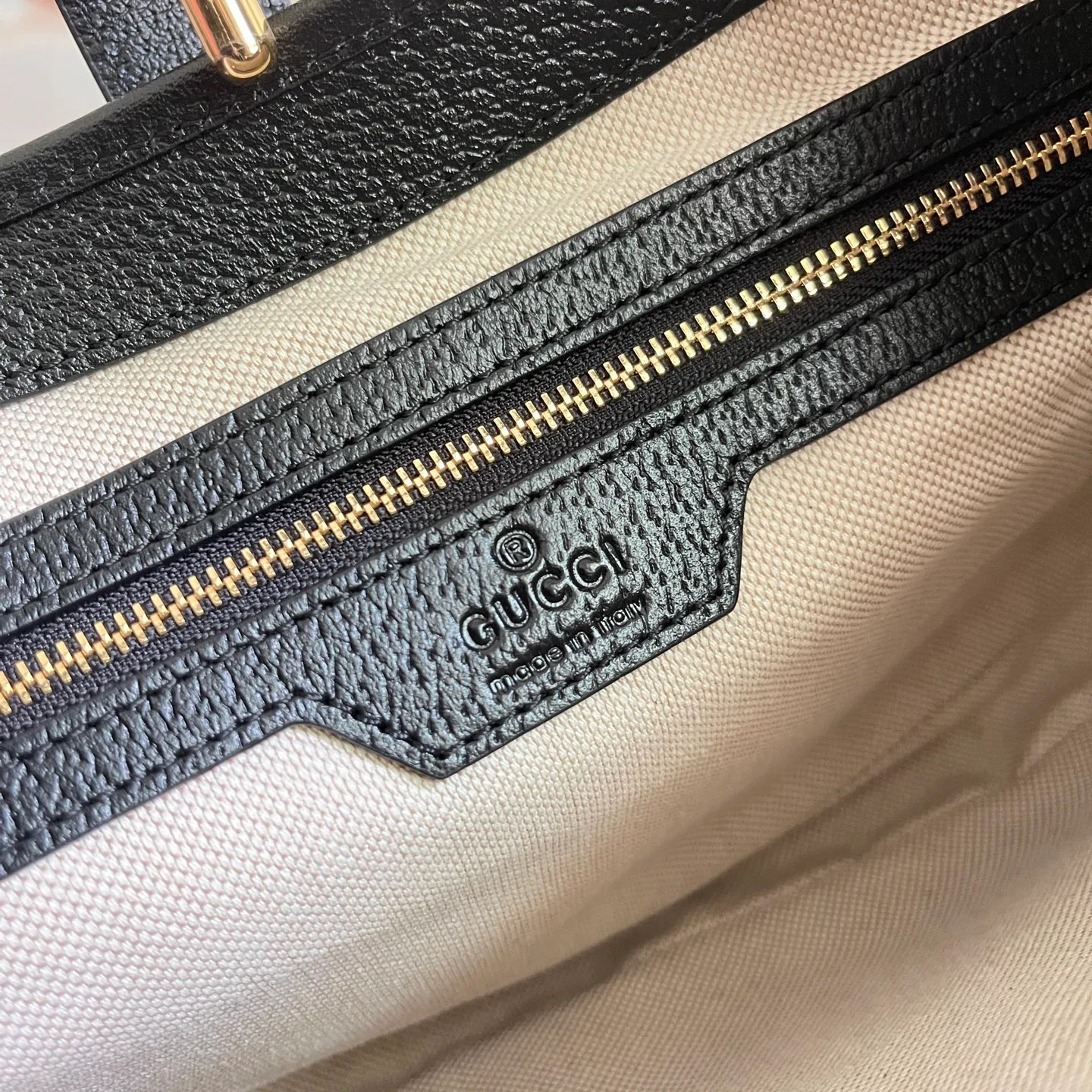 Классические Сумки Женские Gucci 13558963