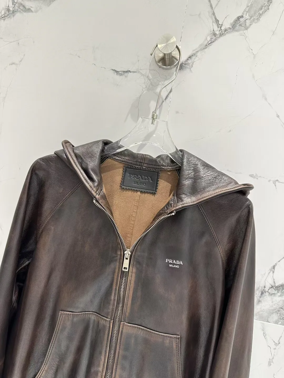Кожаные Куртки И Дублёнки Женские Prada 13186444