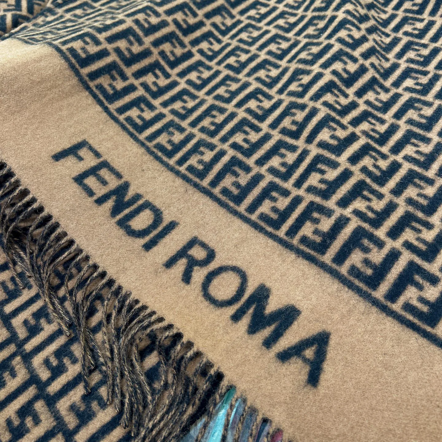 Шарфы Женские Fendi 312077