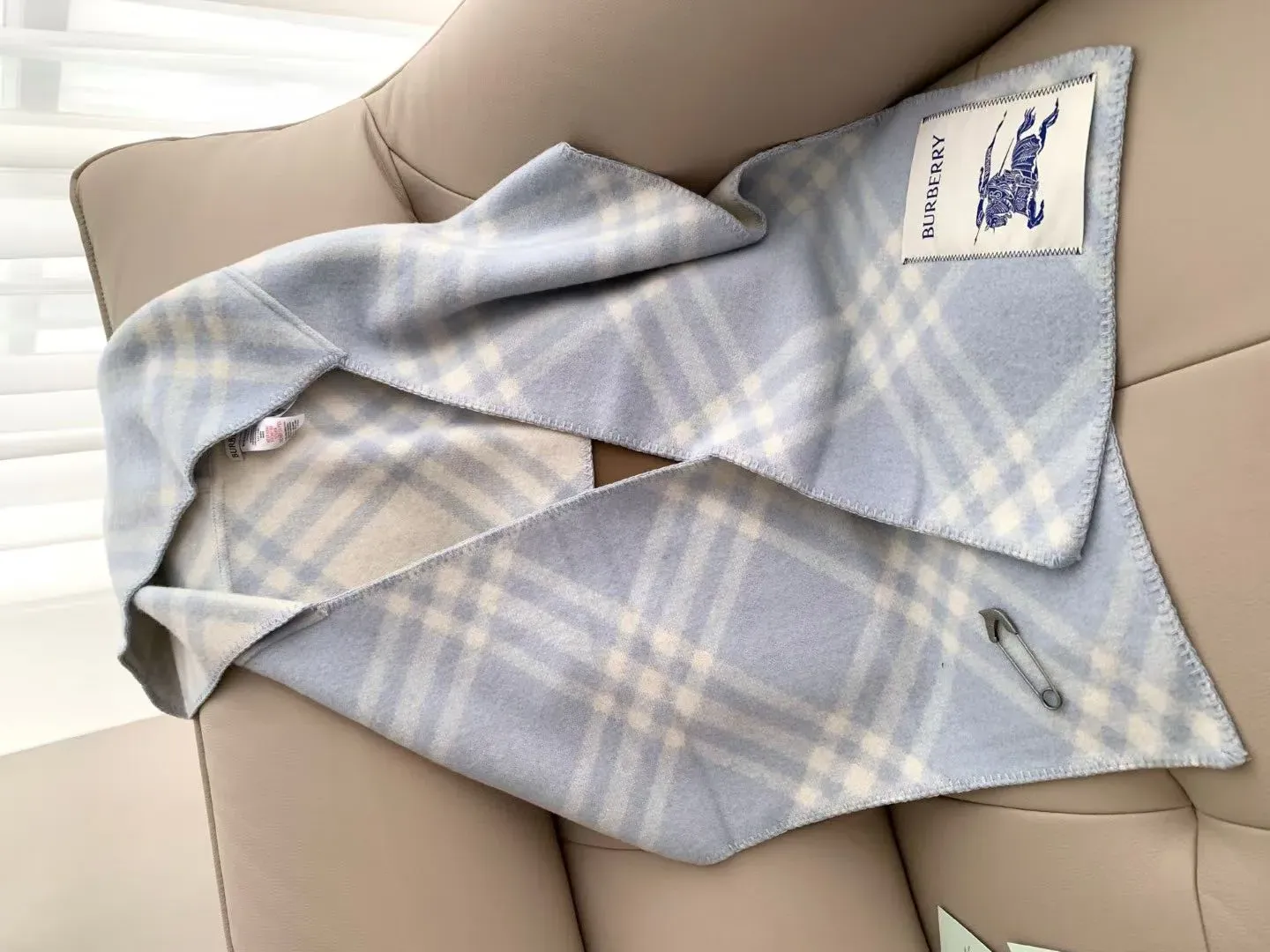 Шарфы Burberry 184269