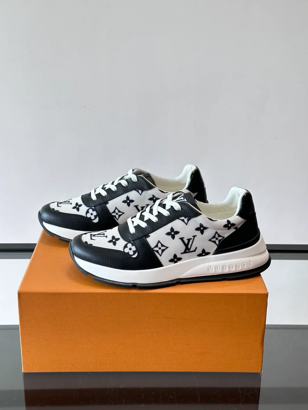 Кроссовки Мужские Louis Vuitton 398350