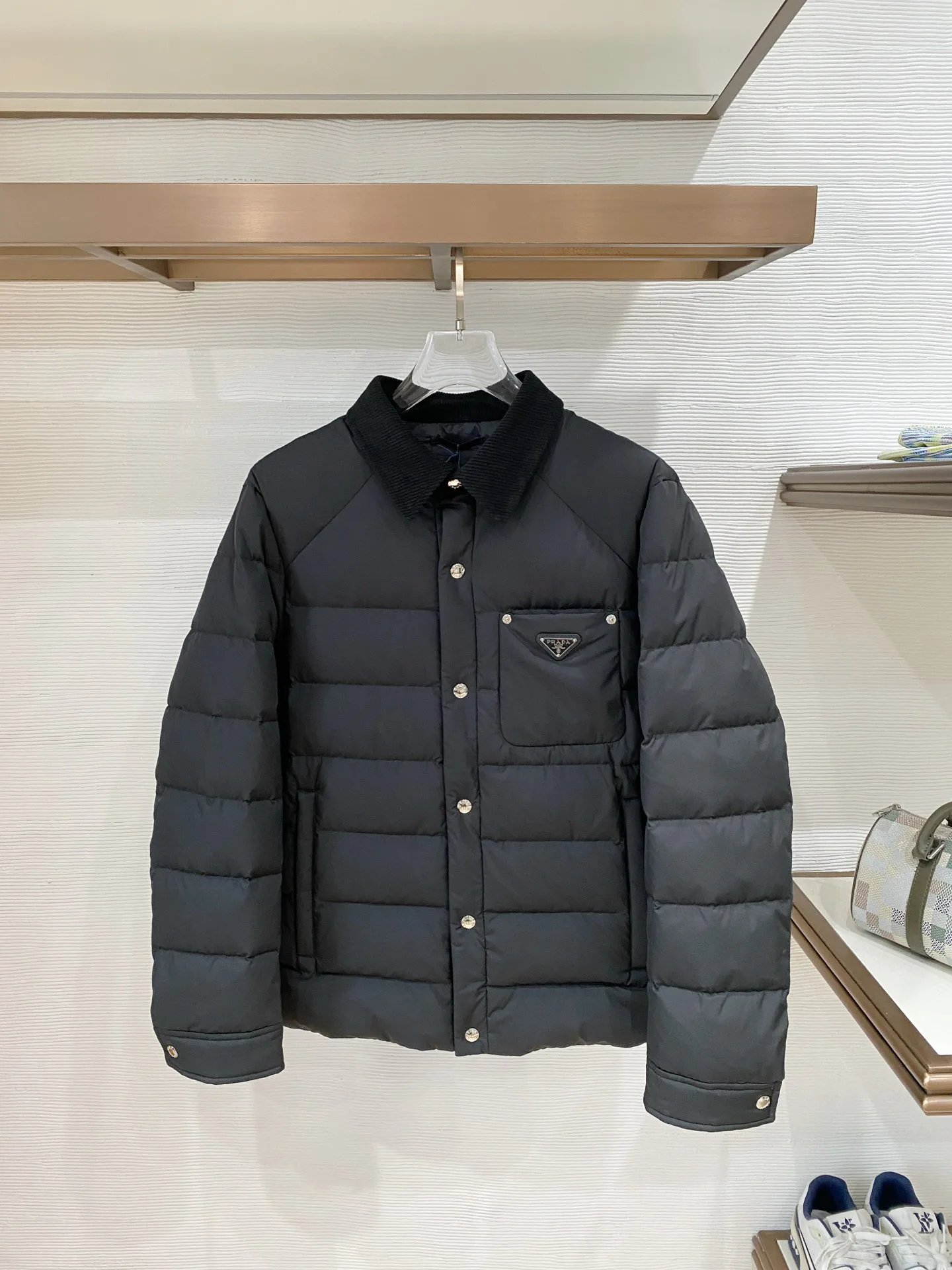 Куртки И Пуховики Мужские Prada 17941241