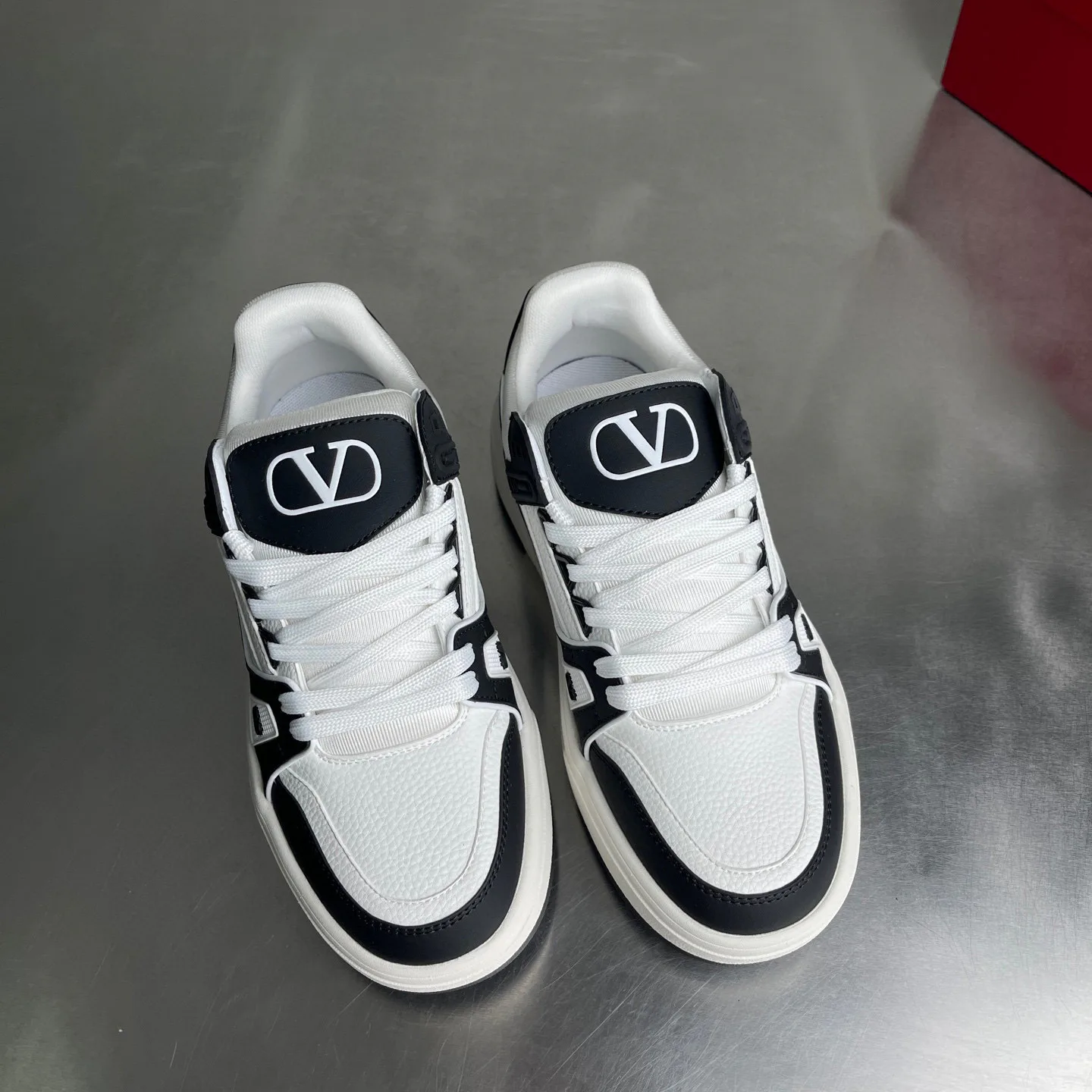 Кроссовки Женские Valentino 2733291