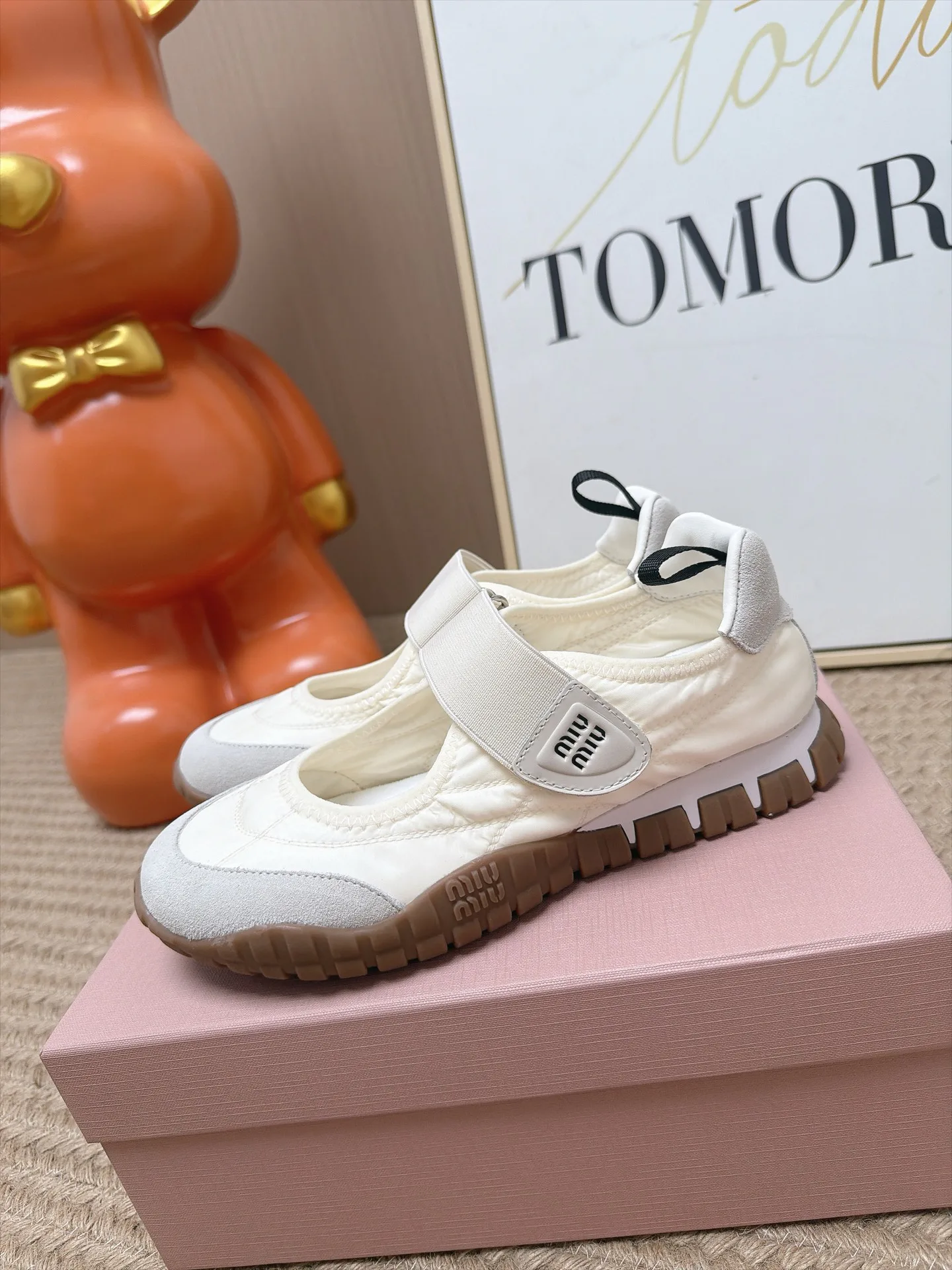 Кроссовки Женские Miu Miu 18063017