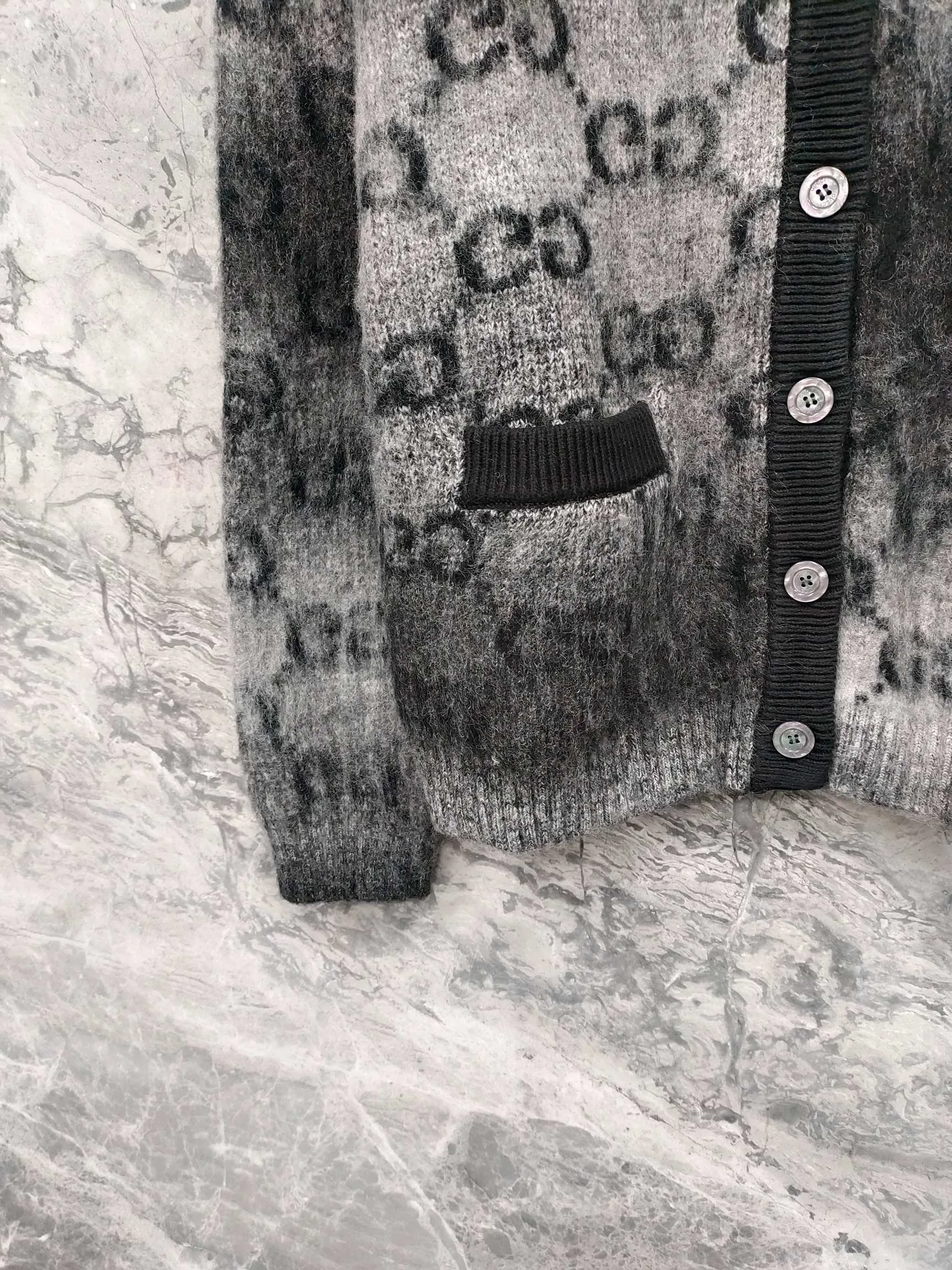 Джемперы И Свитеры Женские Gucci 18417251