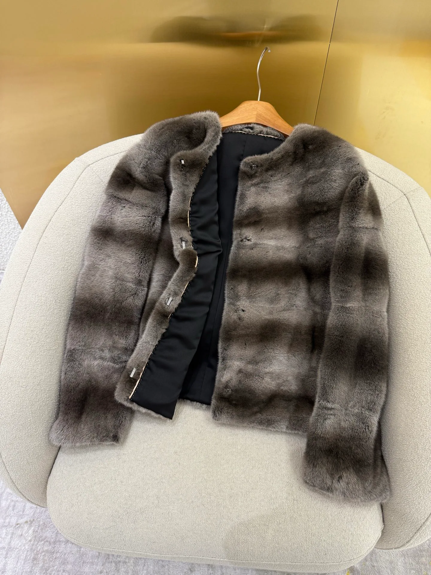 Шубы Женские Fendi 250984