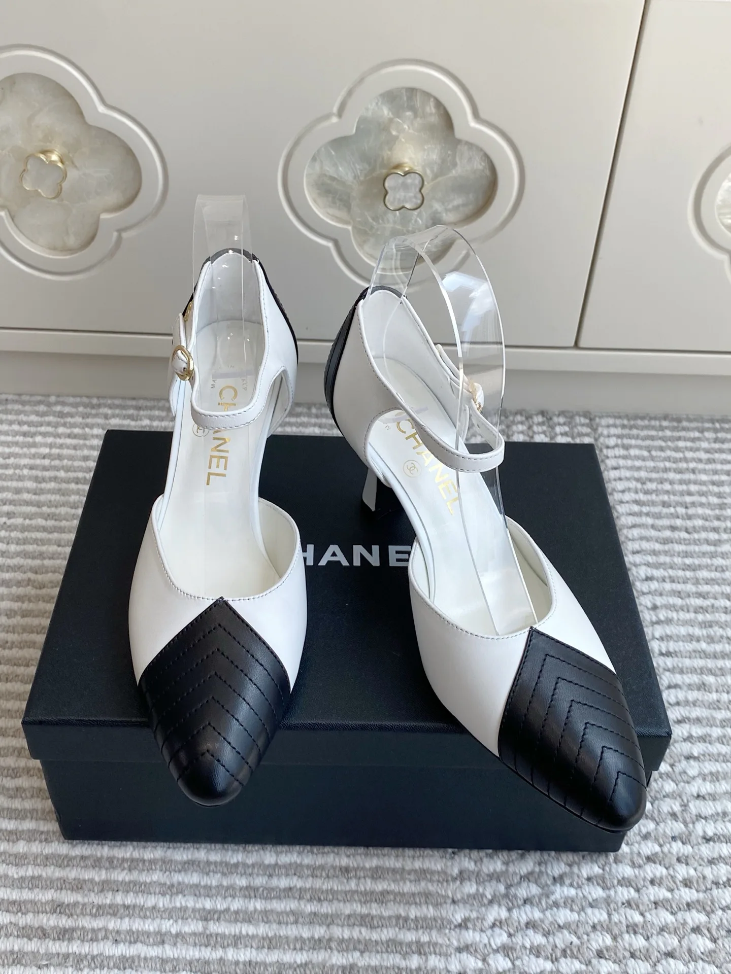 Туфли Женские Chanel 17498444