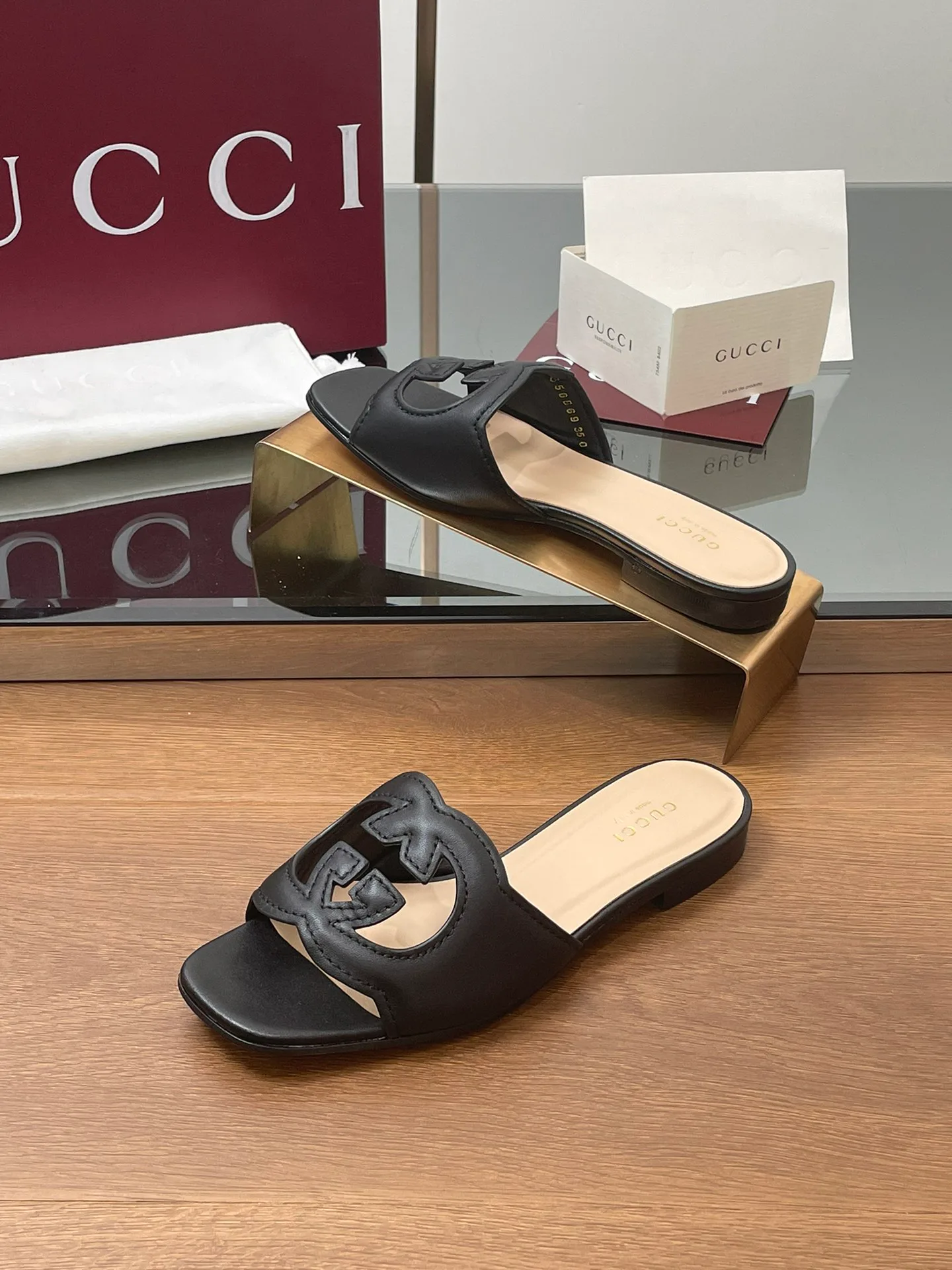 Шлепанцы Женские Gucci 11579