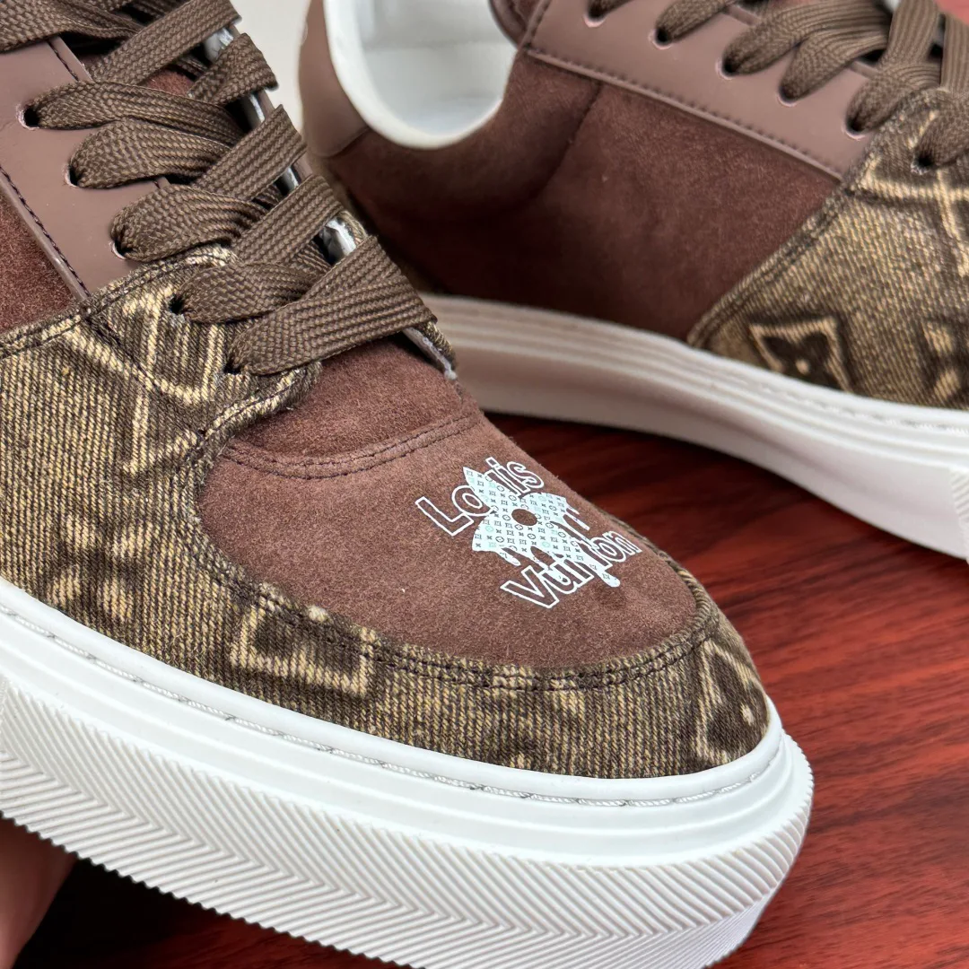 Кроссовки Мужские Louis Vuitton 18100491
