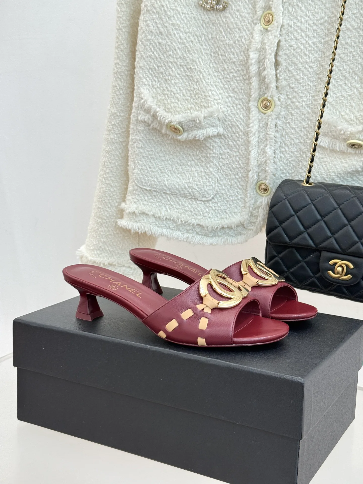 Босоножки Женские Chanel 17025705