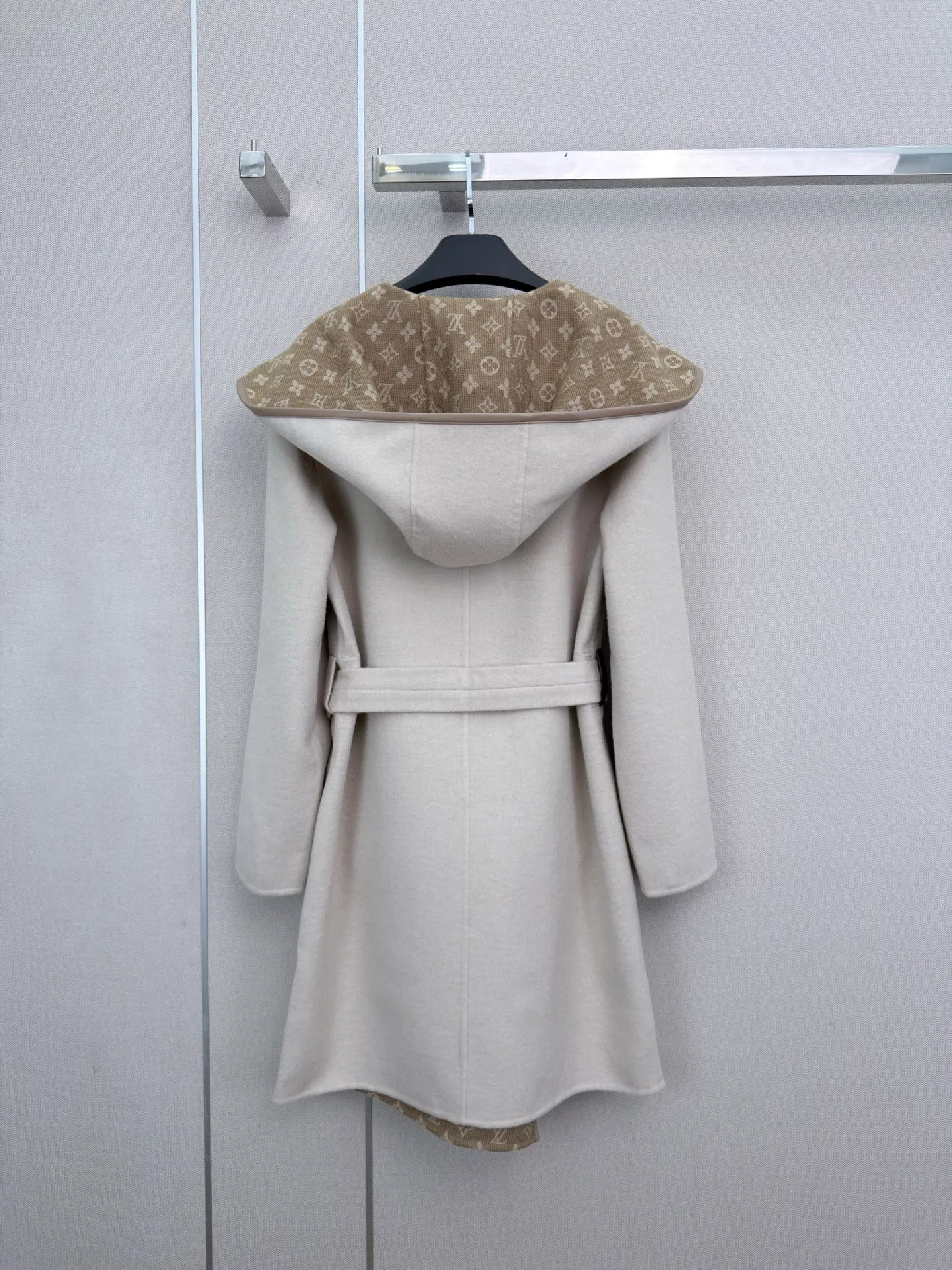 Пальто Женские Louis Vuitton 18601002