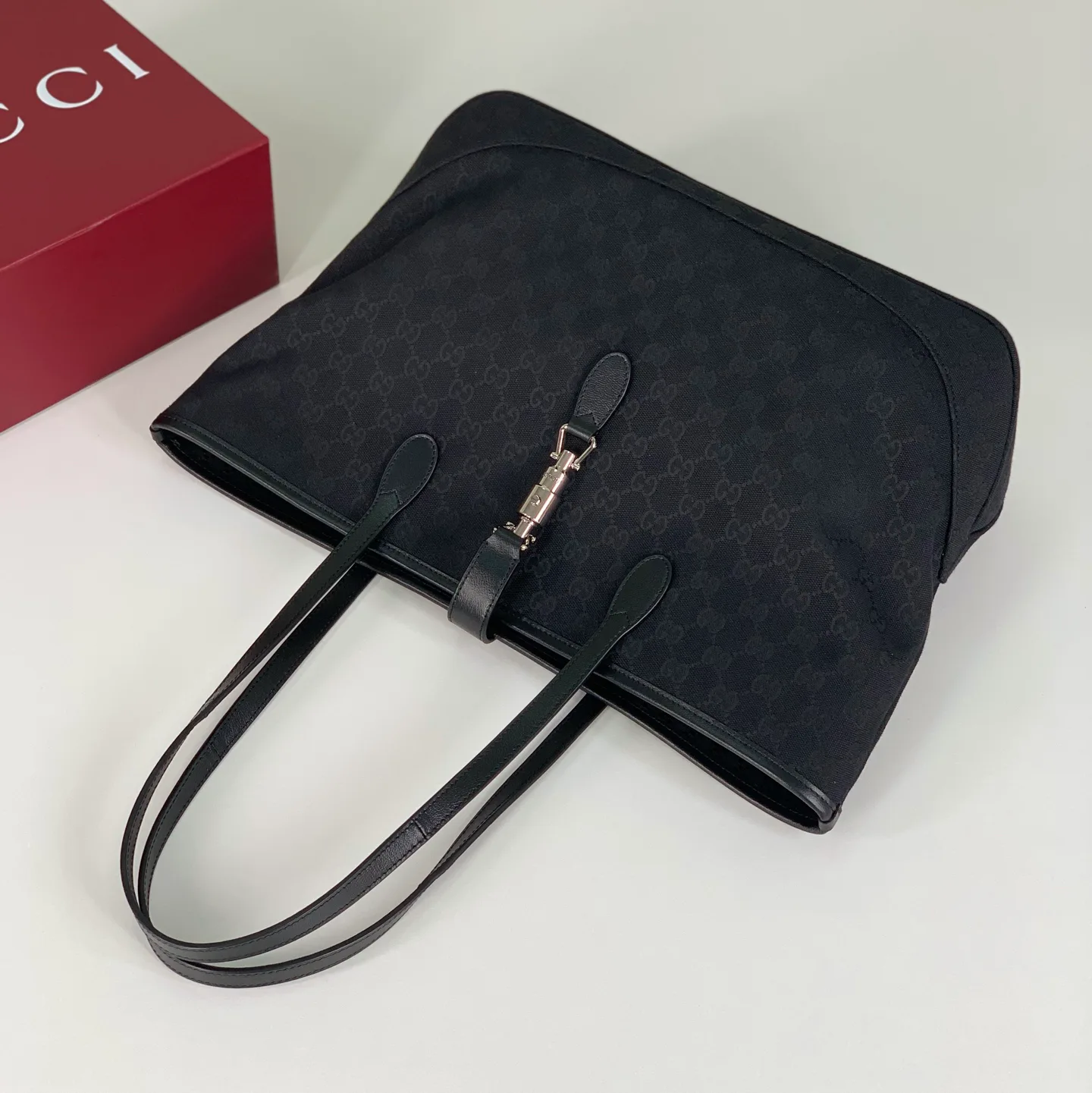 Классические Сумки Женские Gucci 17574165