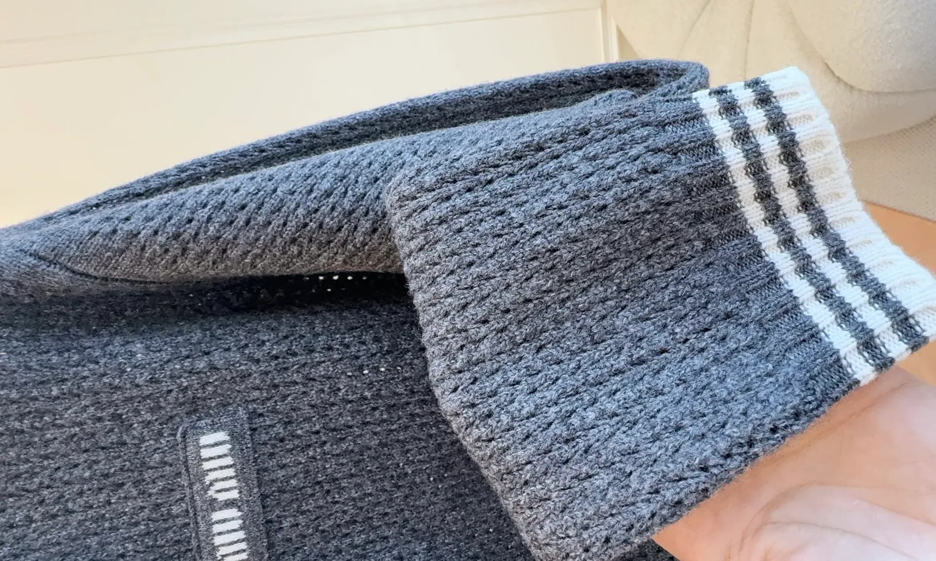 Джемперы И Свитеры Женские Miu Miu 2299