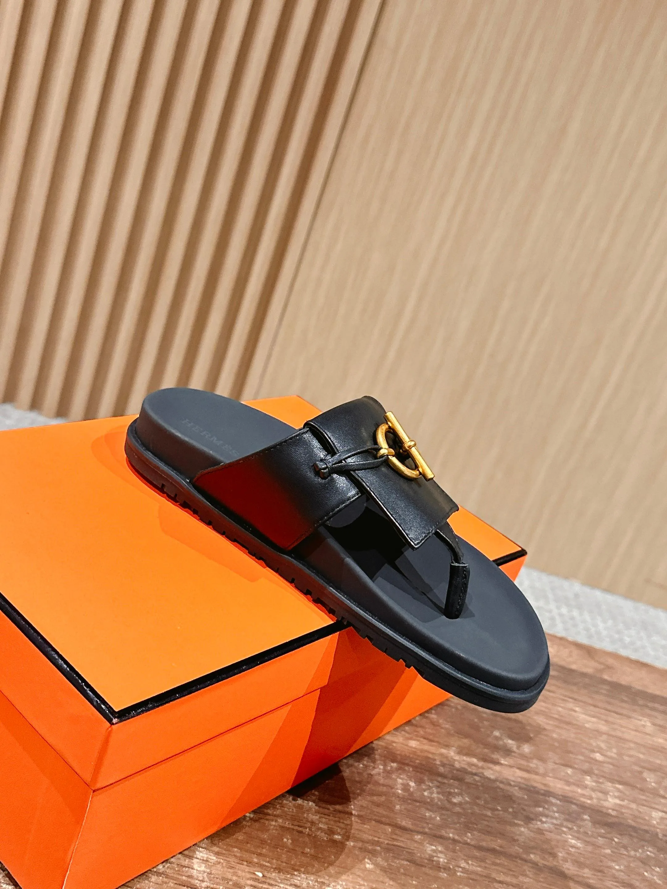 Шлепанцы Женские Hermes 36375