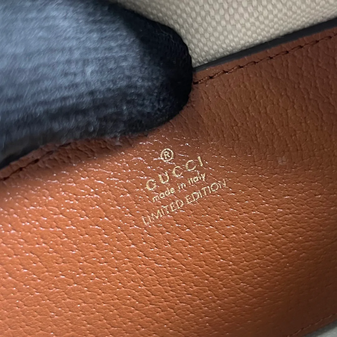 Сумки На Ремне Женские Gucci 546466