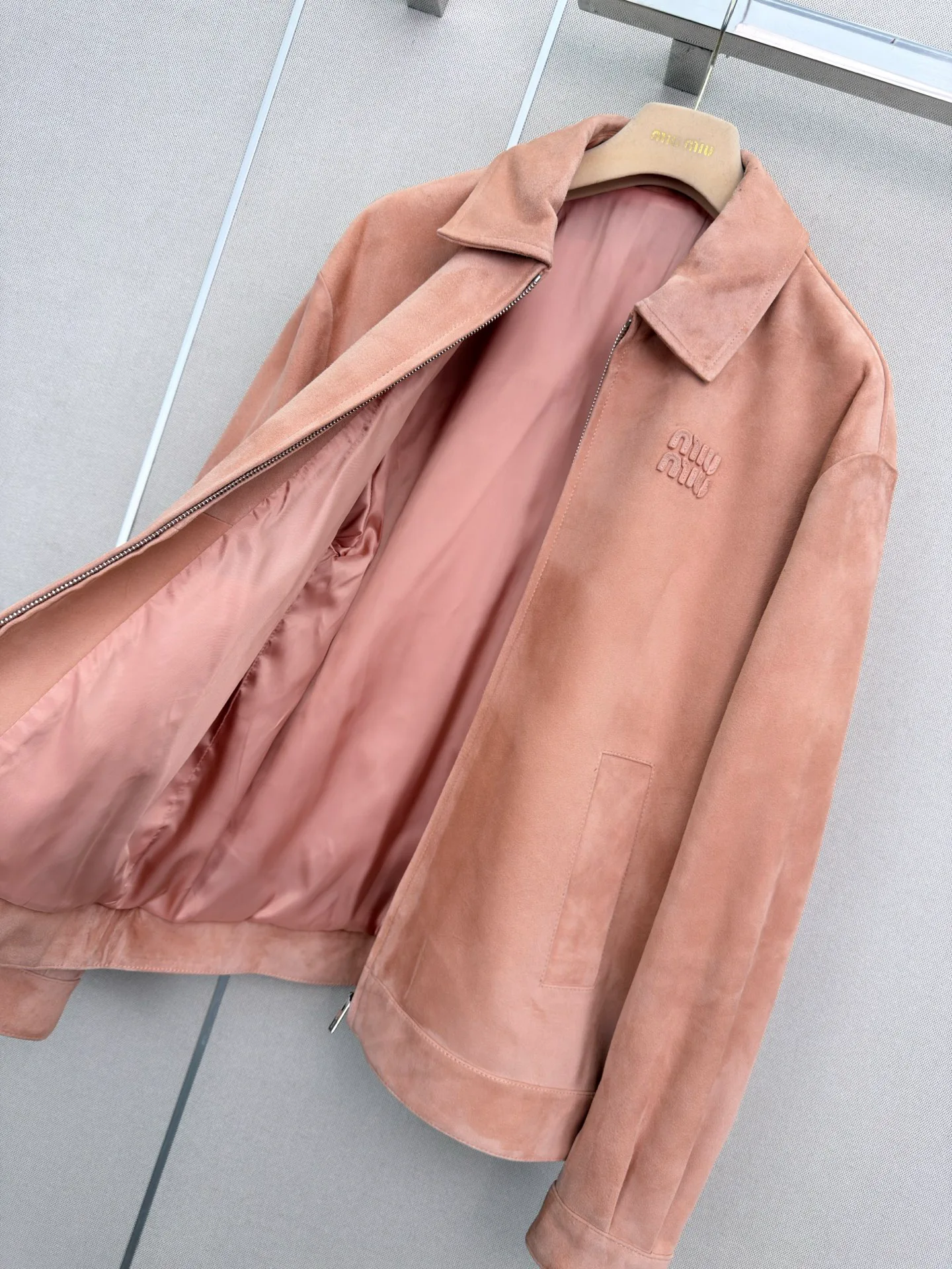 Кожаные Куртки И Дублёнки Женские Miu Miu 18403477