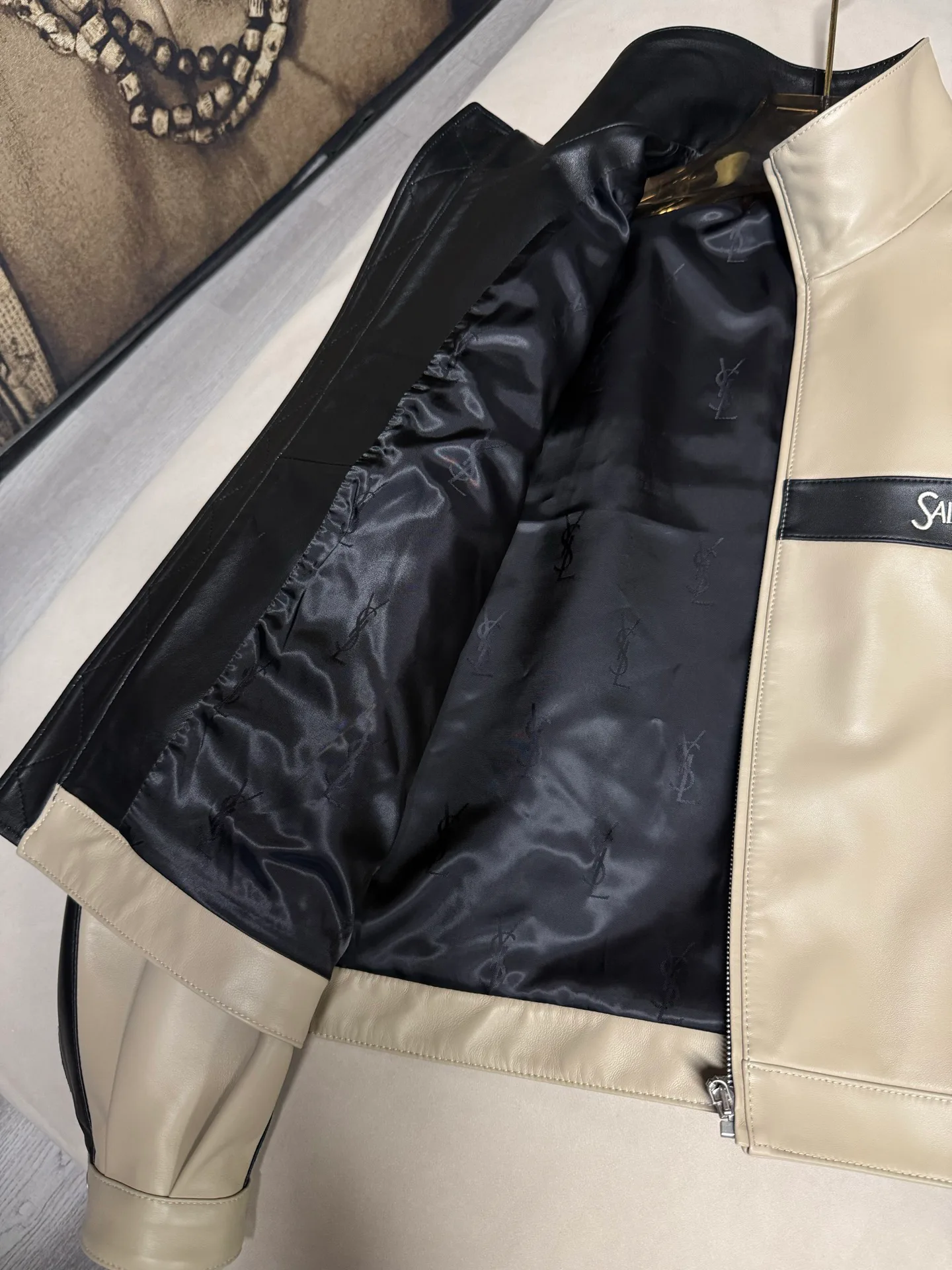 Кожаные Куртки И Дублёнки Женские Saint Laurent 18259825