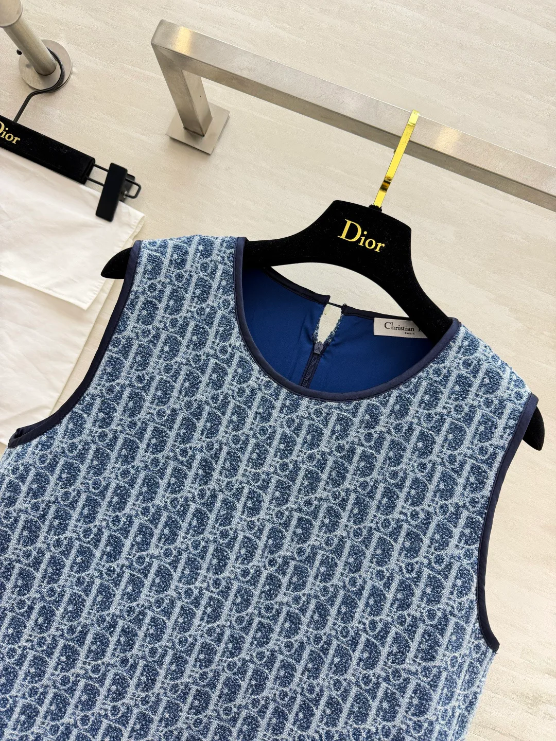 Платья Женские Christian Dior 17499985