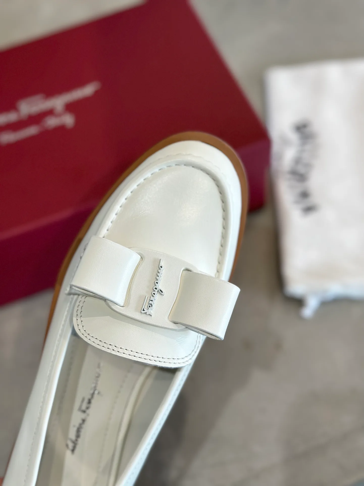 Лоферы И Мокасины Женские Salvatore Ferragamo 13368400