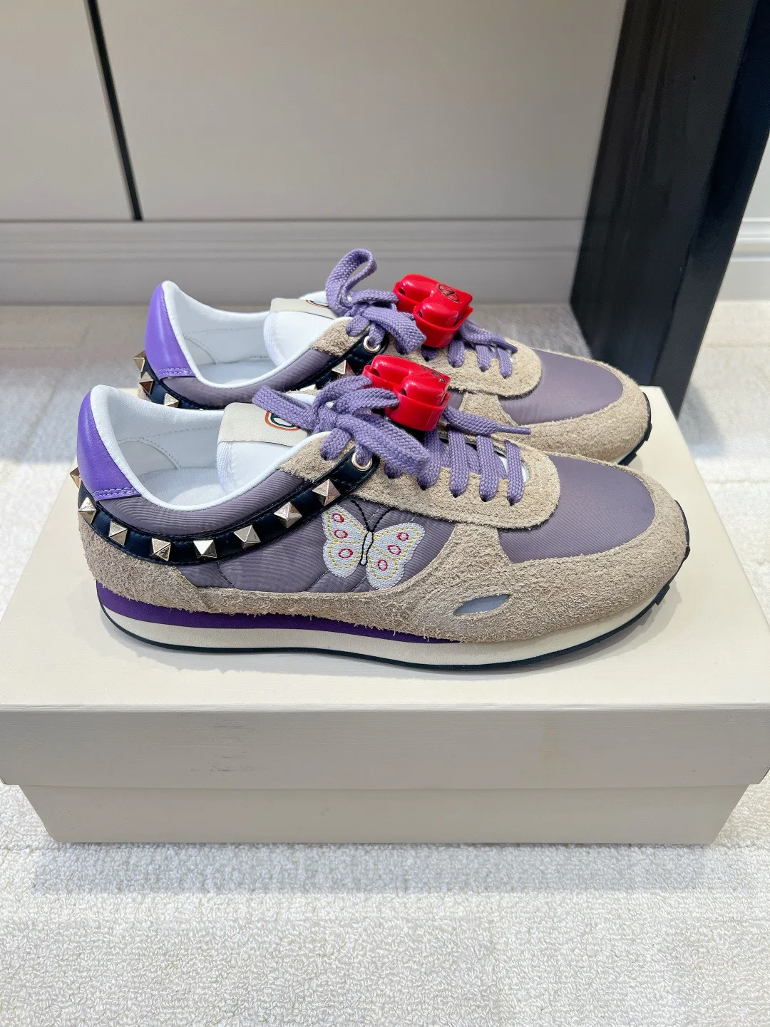 Кроссовки Женские Valentino 18436564