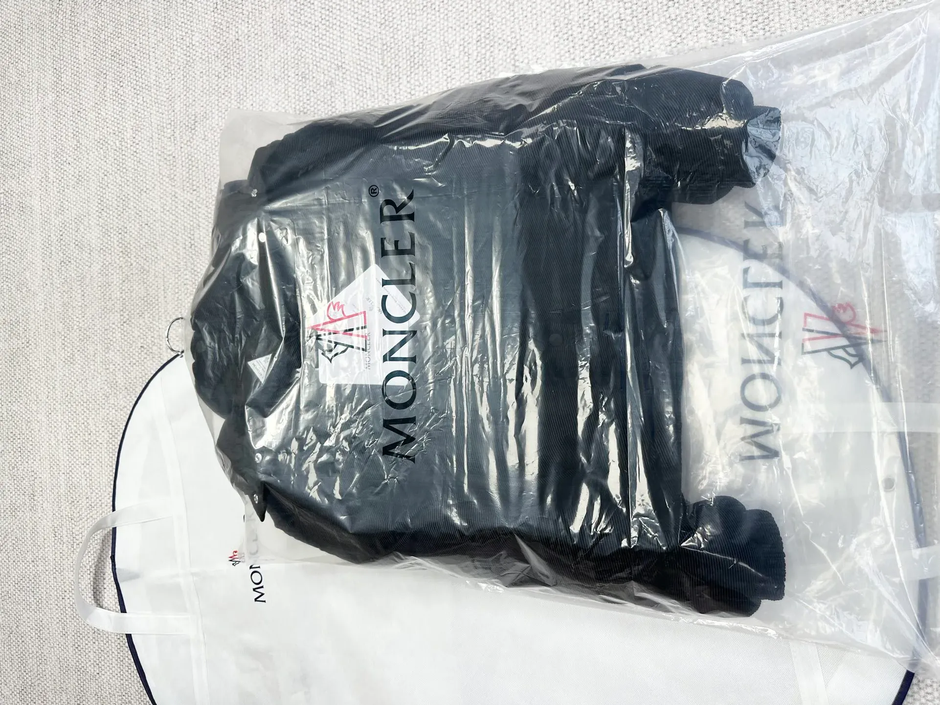 Куртки И Пуховики Женские Moncler 4627467