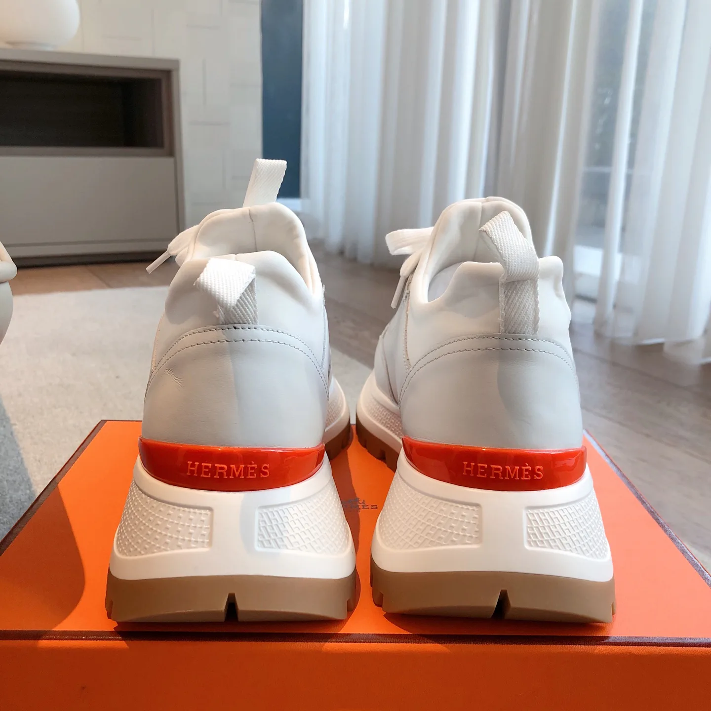 Кроссовки Женские Hermes 1237219